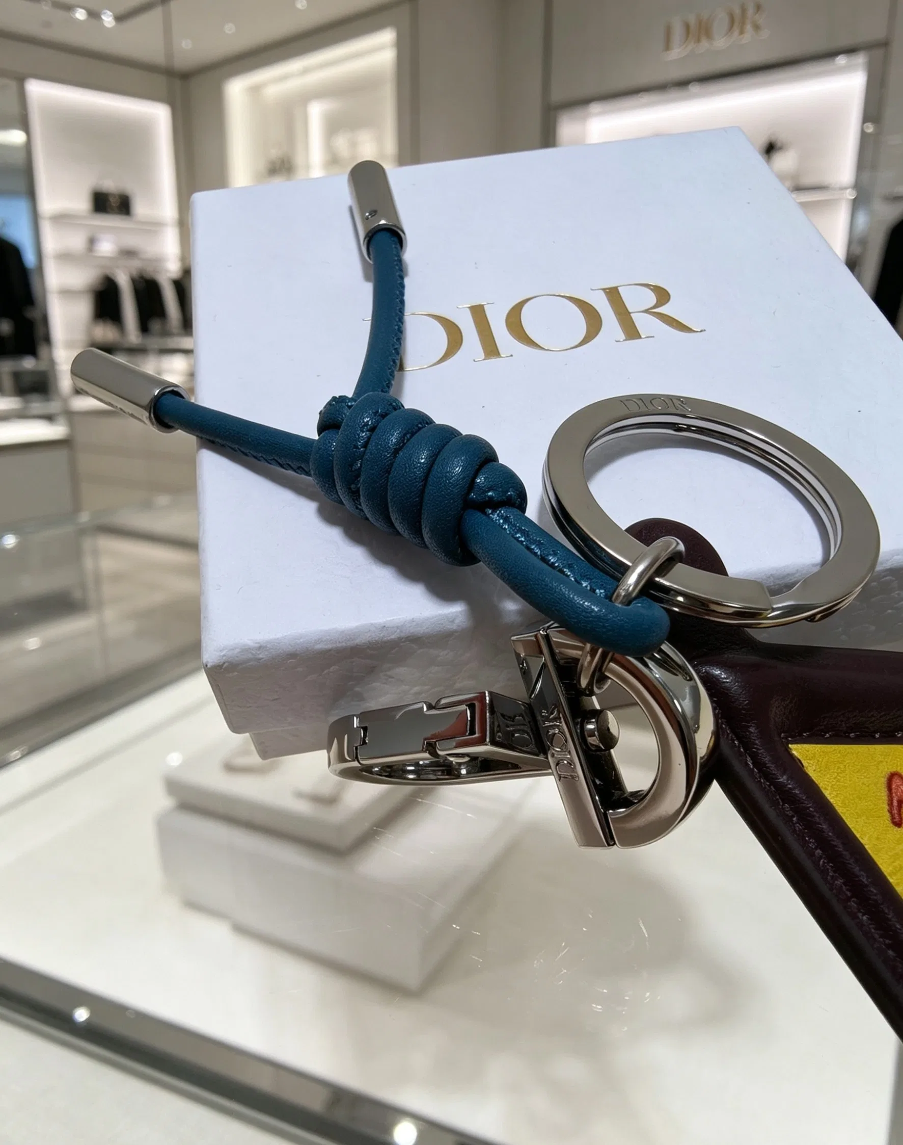 DIO 27FW QSJYTER 002 키링 6