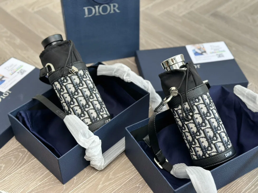 DIO 27FW QSJYTER 035 텀블러