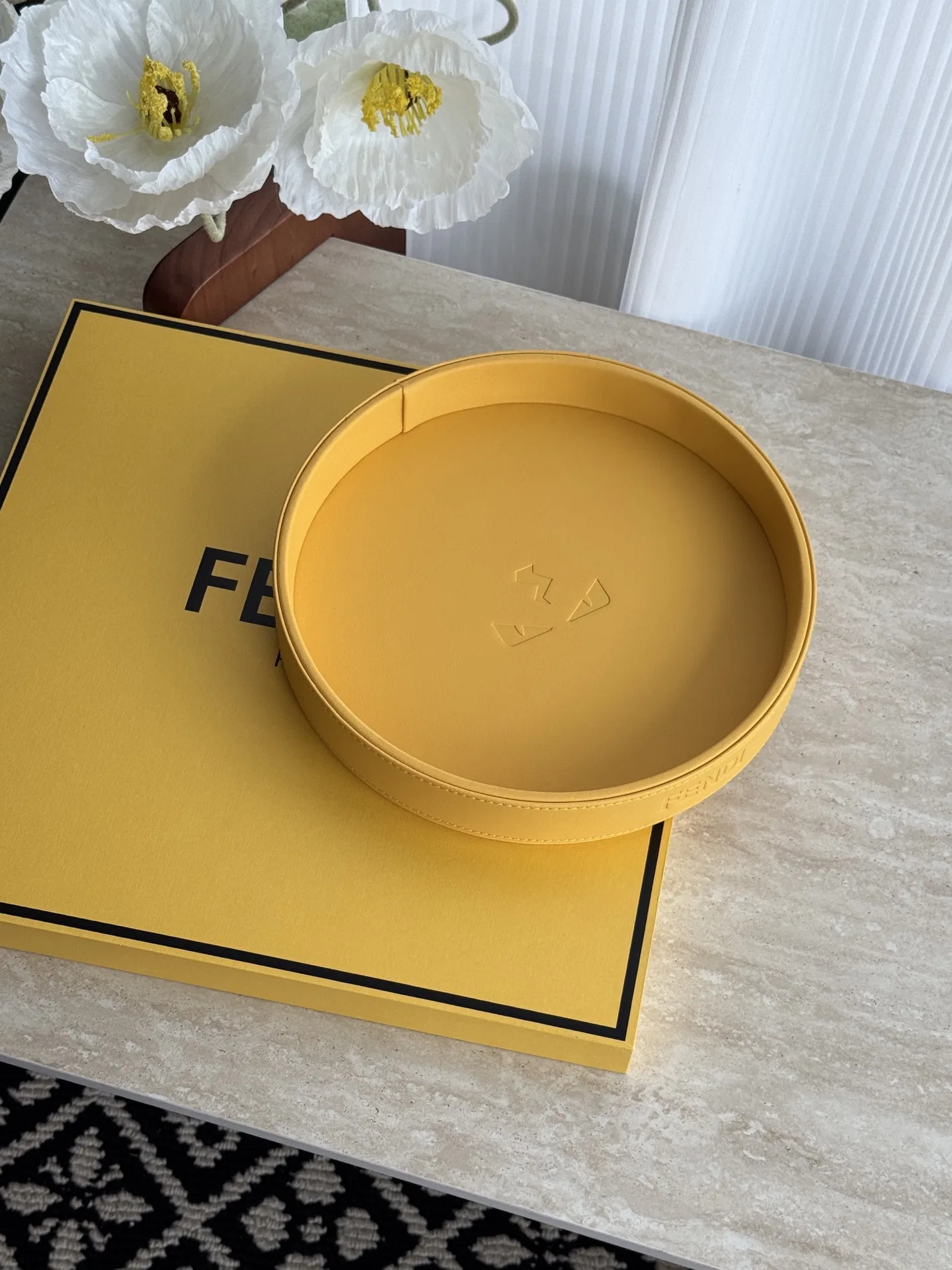 FEN 27FW BXXVZNM 001 트레이 5