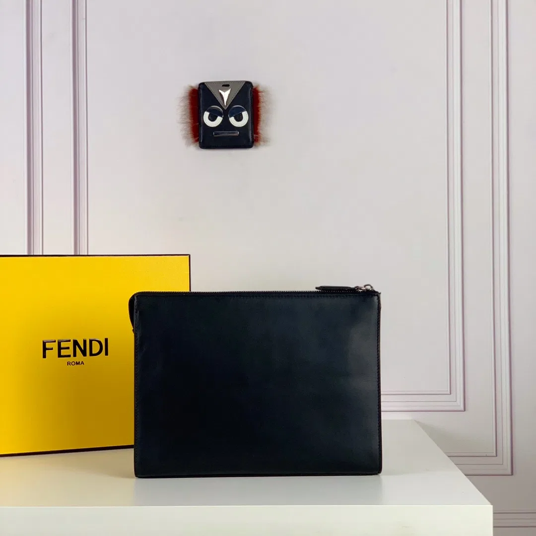 FEN 27FW CMBSDWE 002 클러치 4