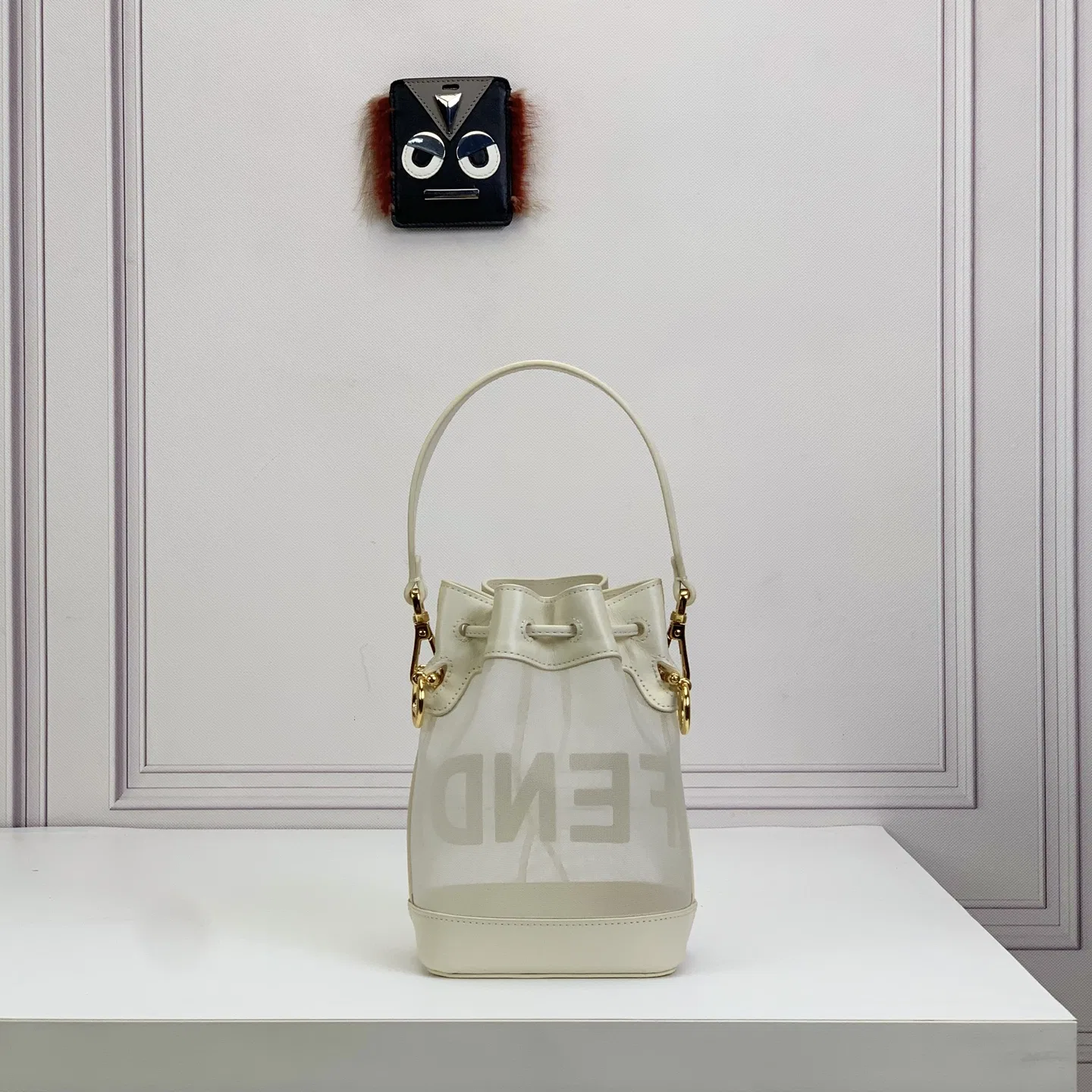 FEN 27FW CMBSDWE 014 버킷백 5