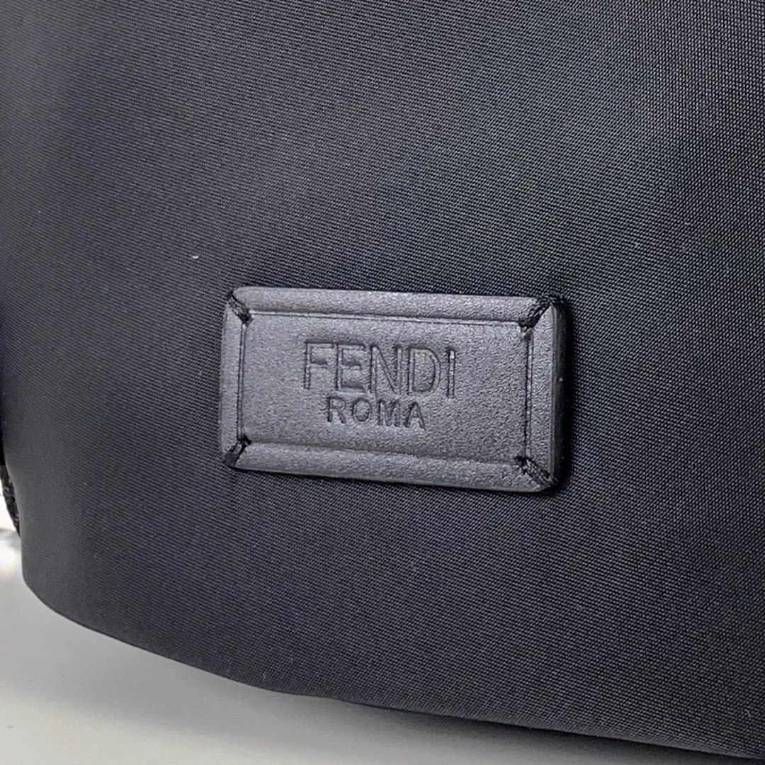 FEN 27FW CMBSDWE 021 백팩 4