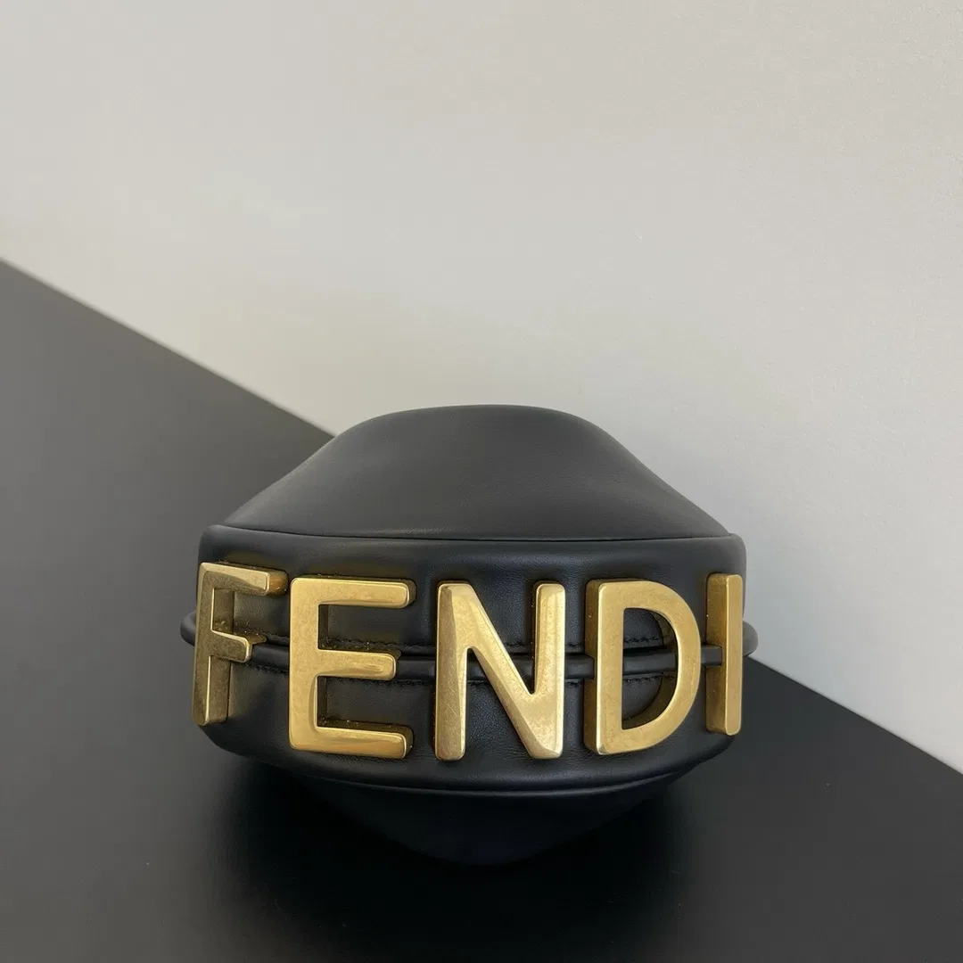 FEN 27FW CMBSDWE 083 미니토트백 4