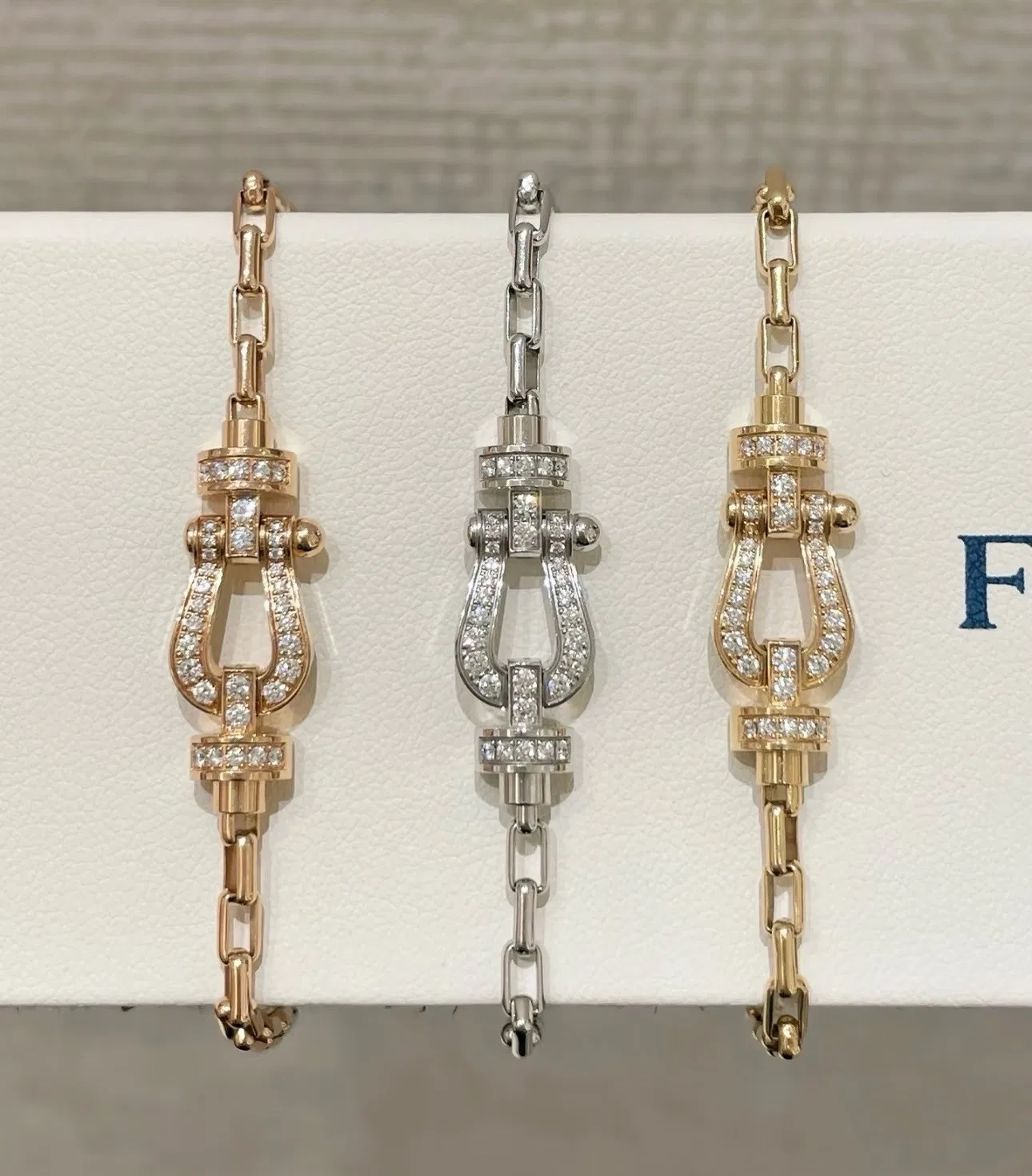 FRED 27FW OJGLUNI 002 다이아팔찌