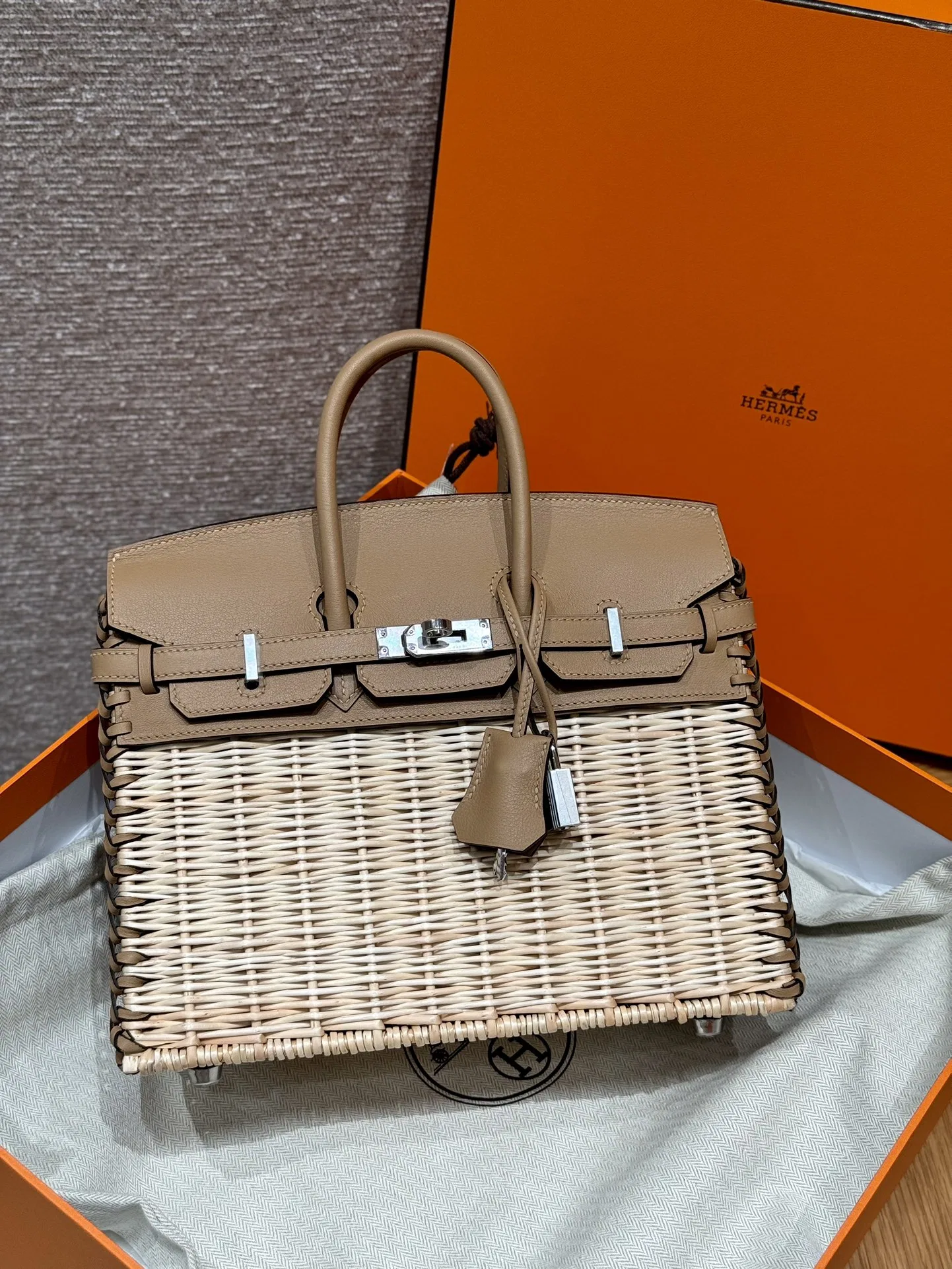 HER 27FW DCFARNA 007 토트백 6