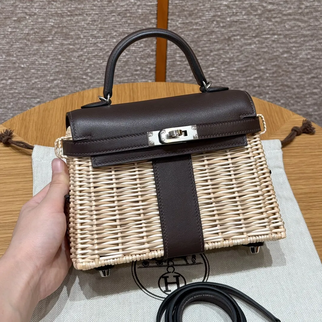 HER 27FW DCFARNA 008 토트백