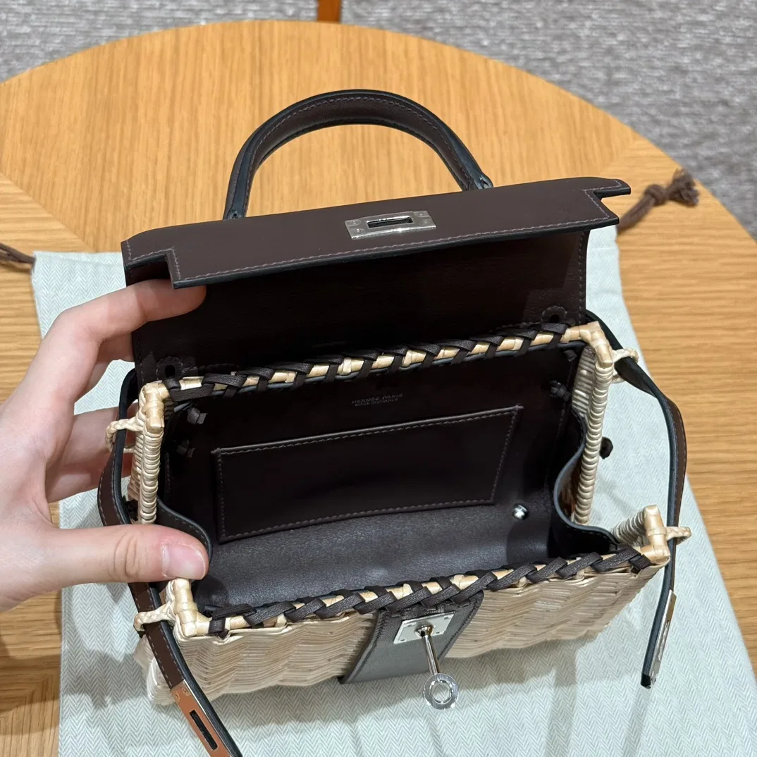 HER 27FW DCFARNA 008 토트백 6