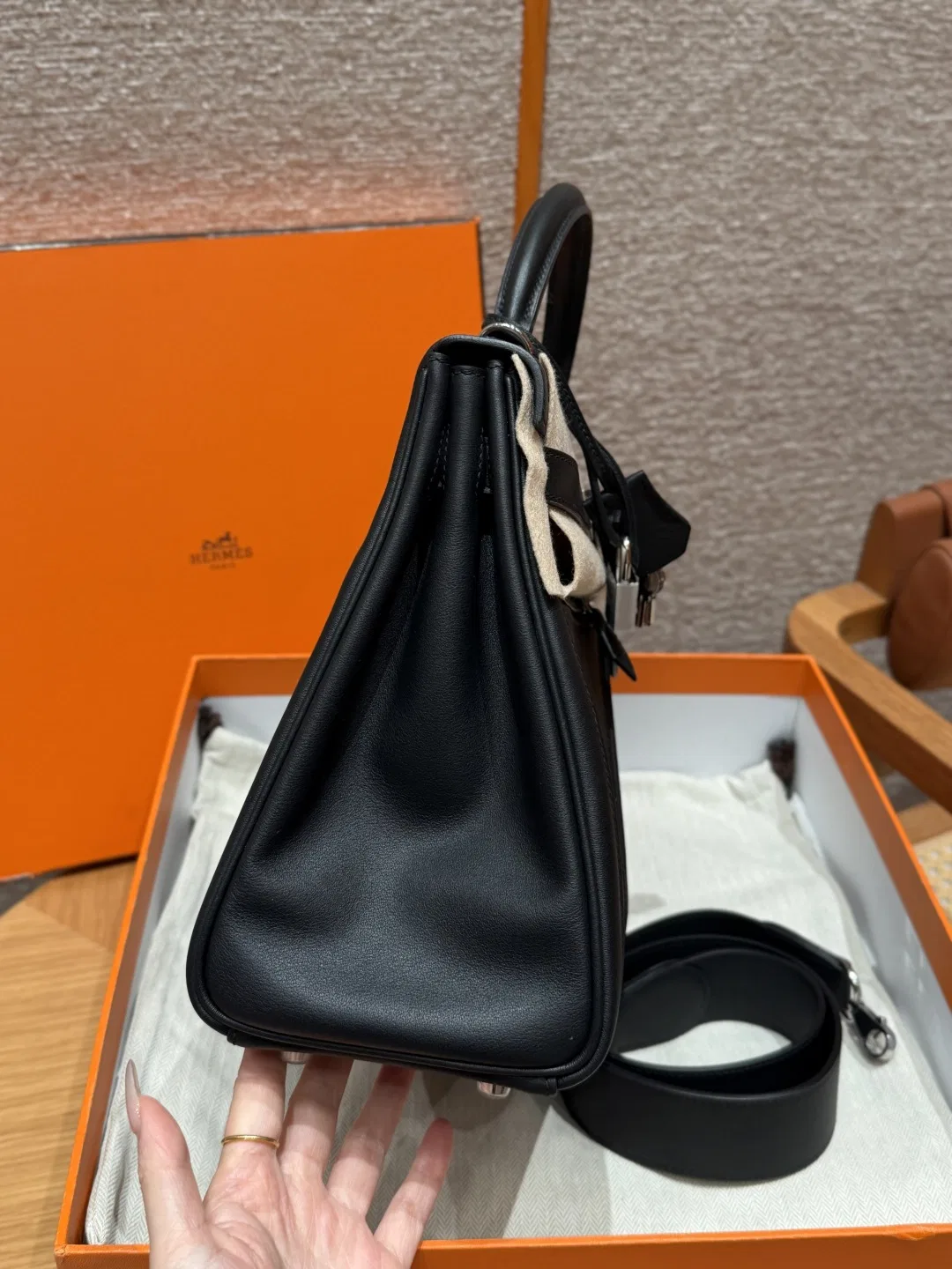 HER 27FW DCFARNA 010 토트백 3