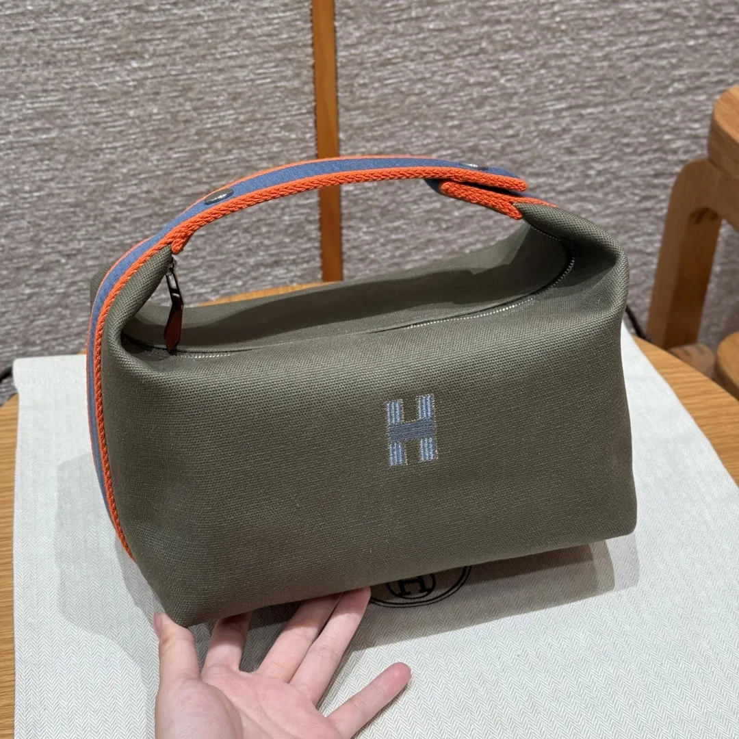 HER 27FW DCFARNA 013 파우치