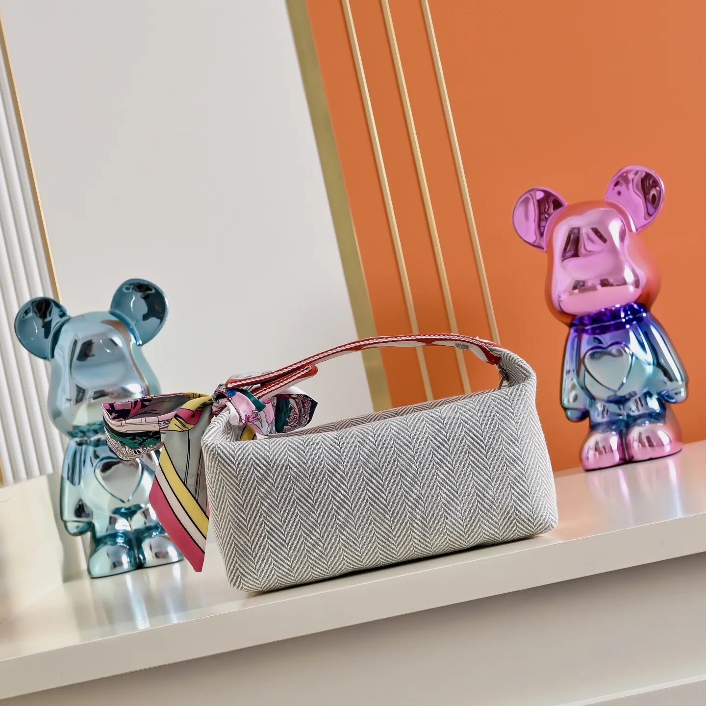 HER 27FW DCFARNA 028 파우치 3