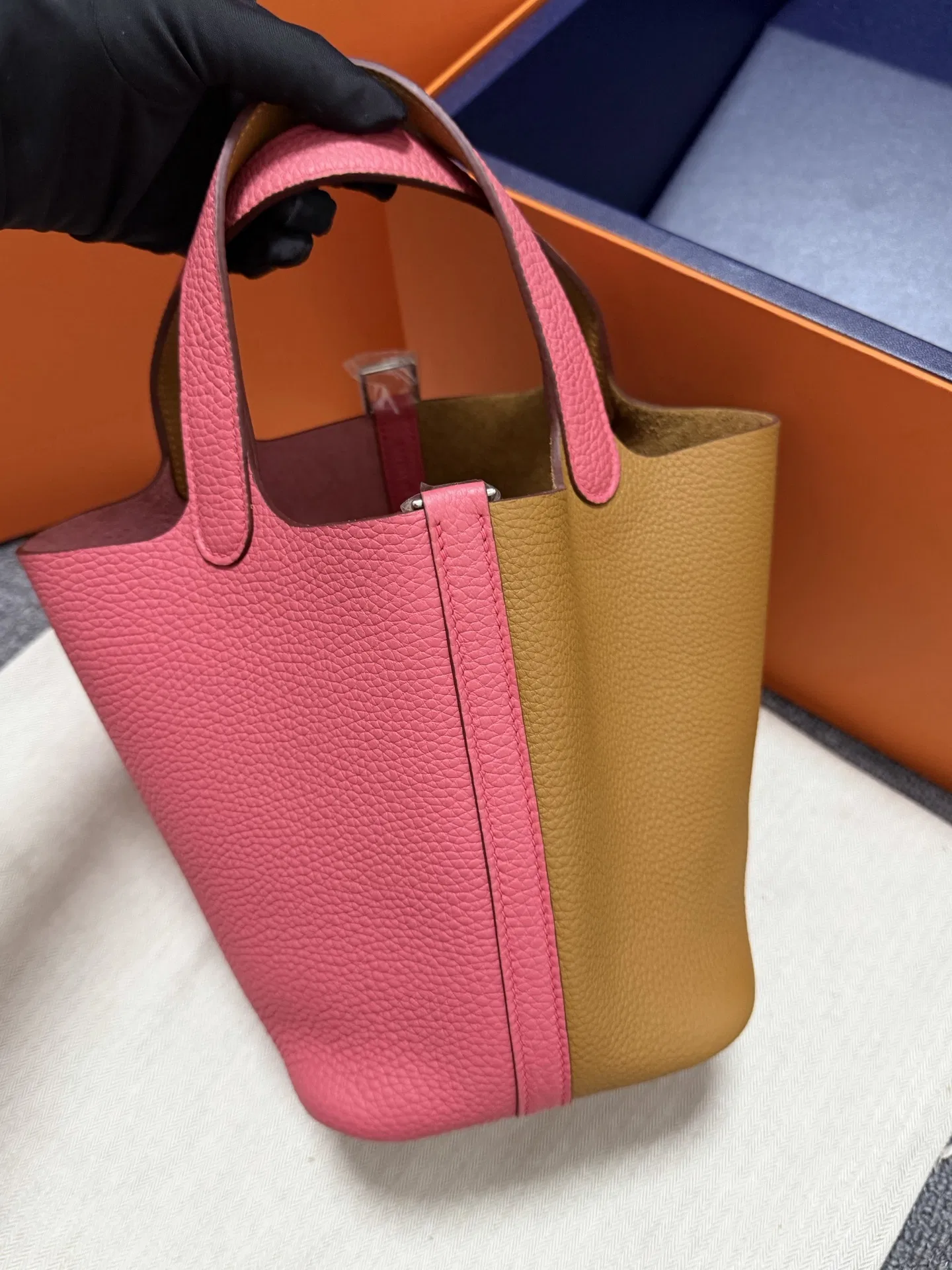HER 27FW OLJXCOB 008 버킷백 5