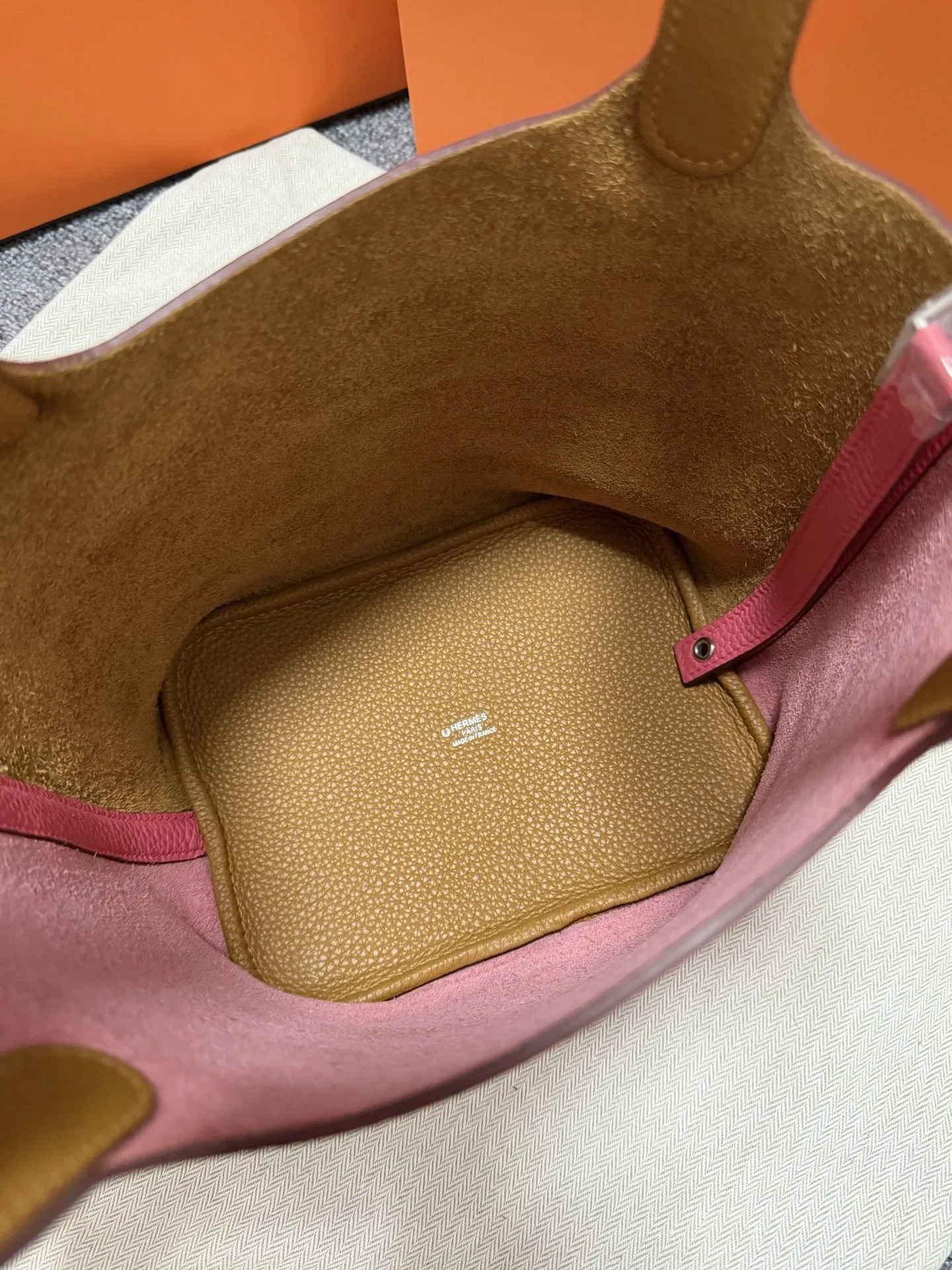 HER 27FW OLJXCOB 008 버킷백 6