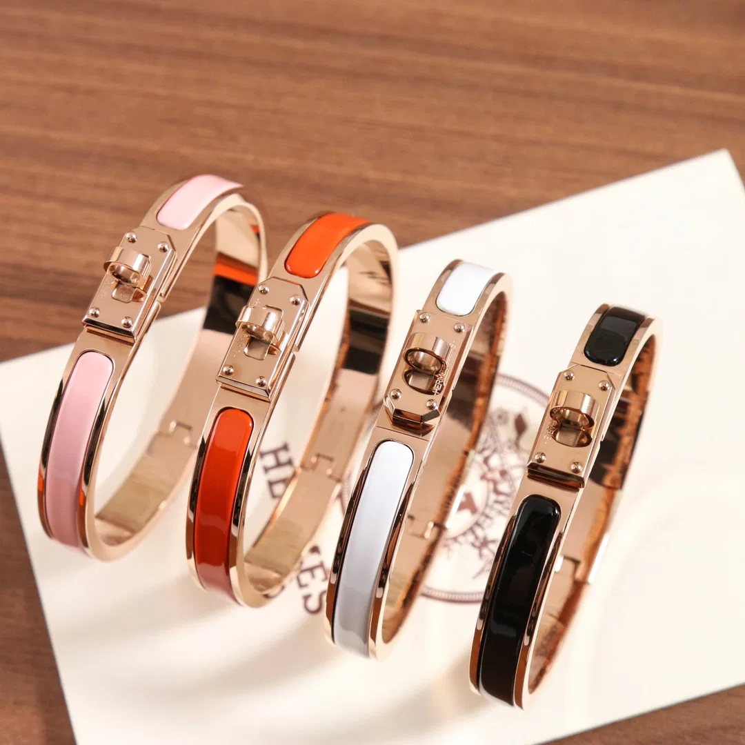 HER 27FW SLPLUUP 002 팔찌