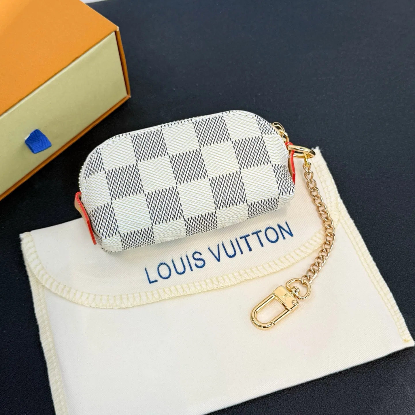LV 27FW AKUCGHD 008 참 4