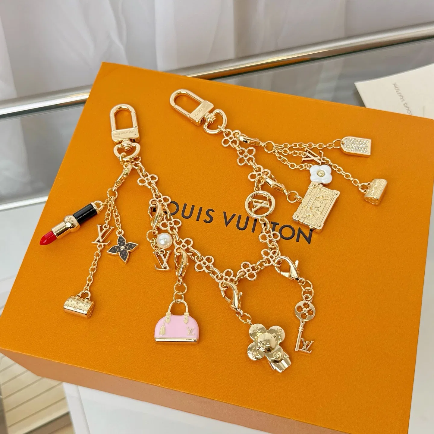 LV 27FW AKUCGHD 020 키링 3