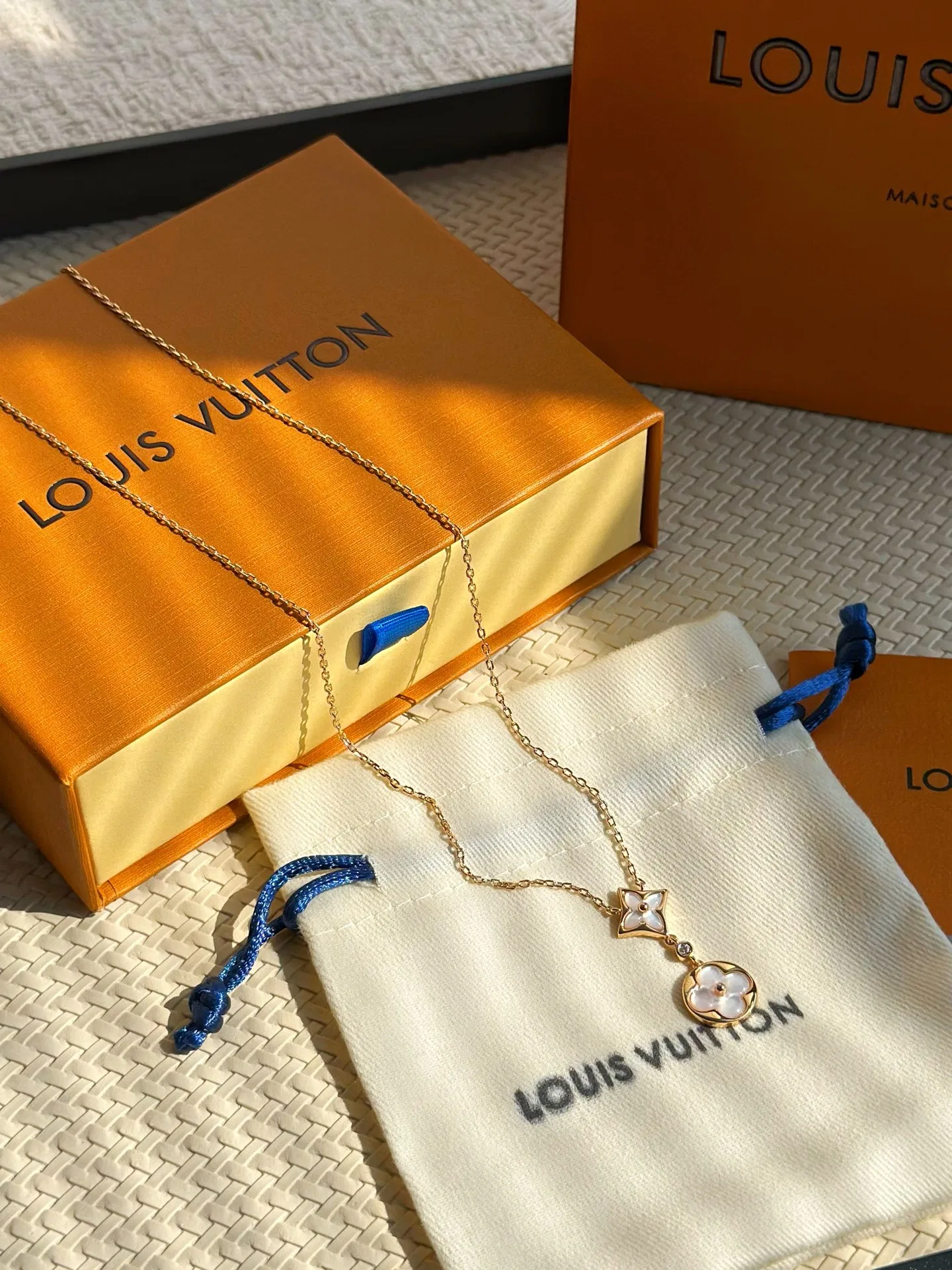 LV 27FW AKUCGHD 025 목걸이 5