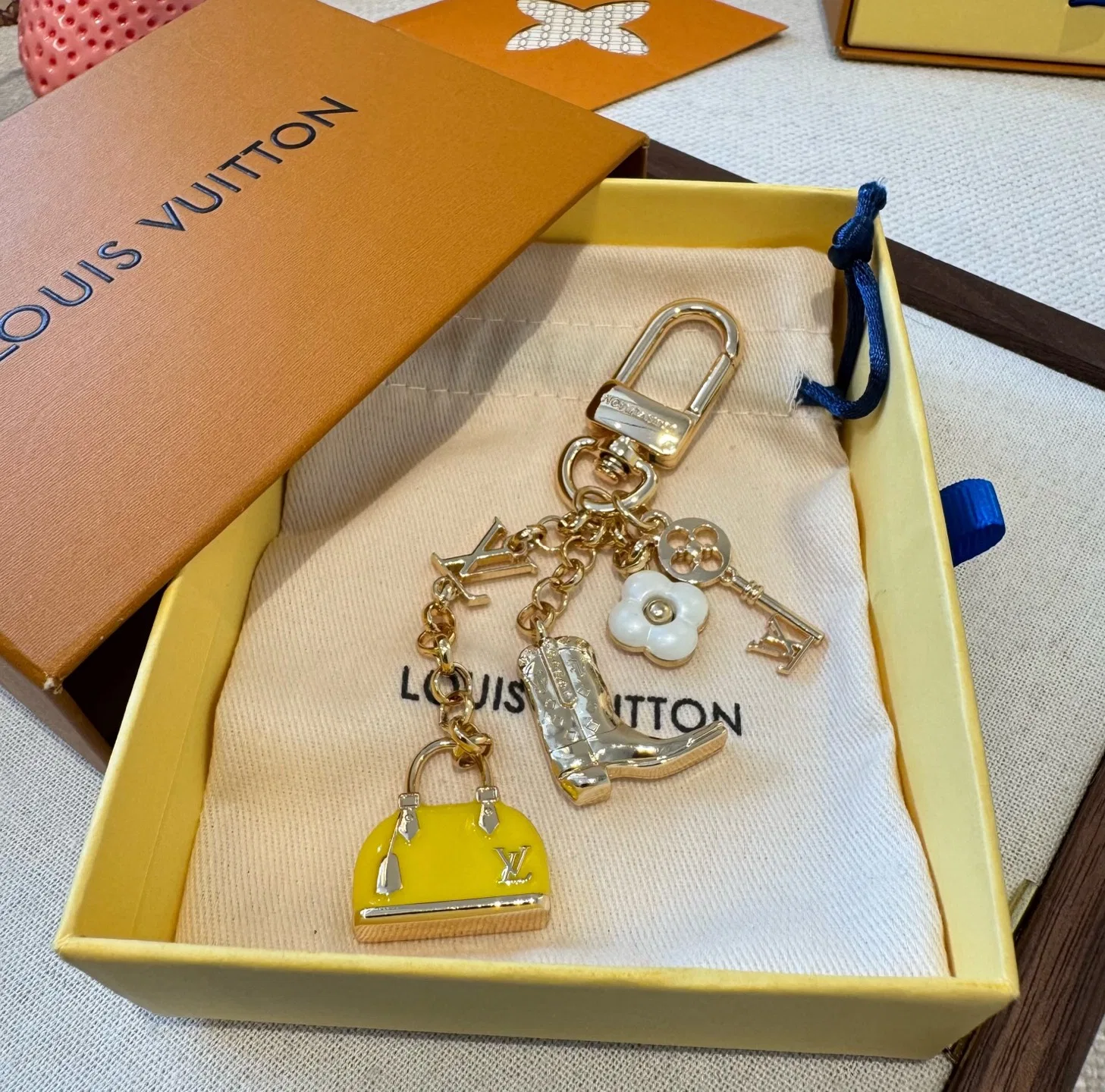 LV 27FW AKUCGHD 033 키링 3