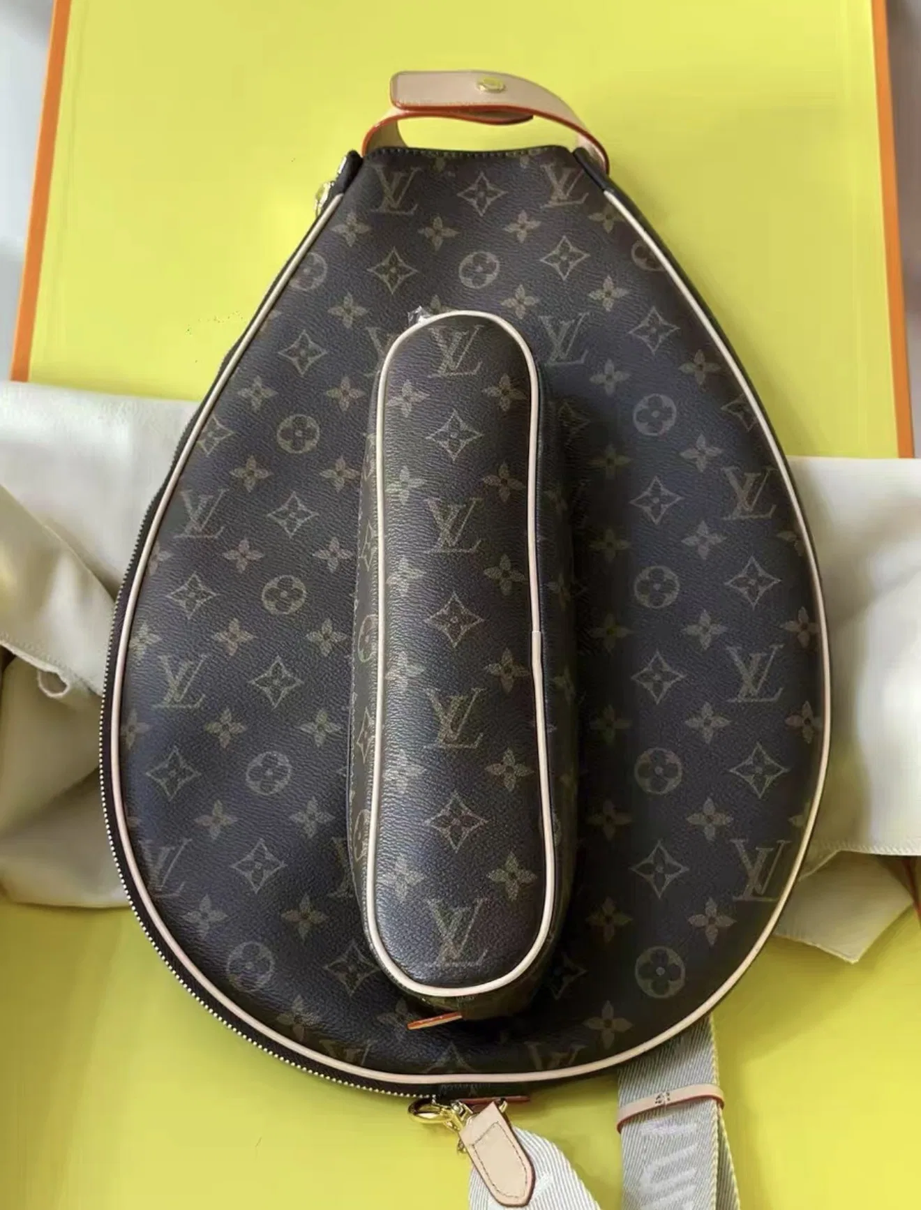 LV 27FW AKUCGHD 036 테니스라켓
