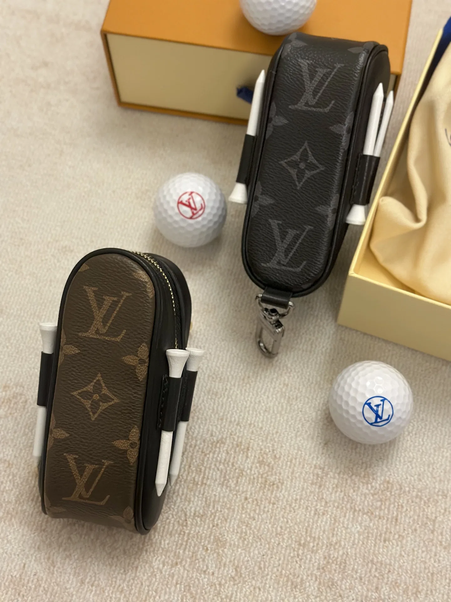 LV 27FW AKUCGHD 041 골프공케이스 4