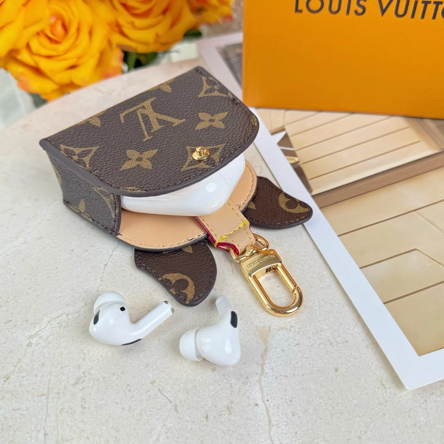 LV 27FW AKUCGHD 048 키링 5