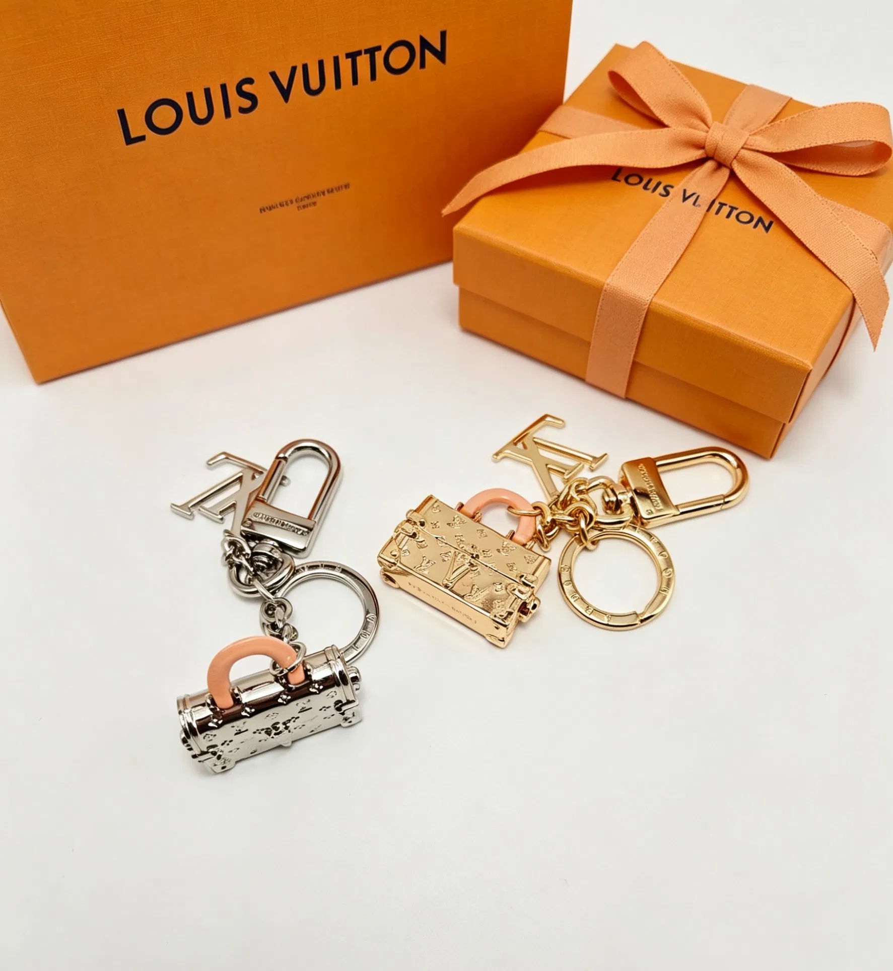 LV 27FW AKUCGHD 051 키링 6