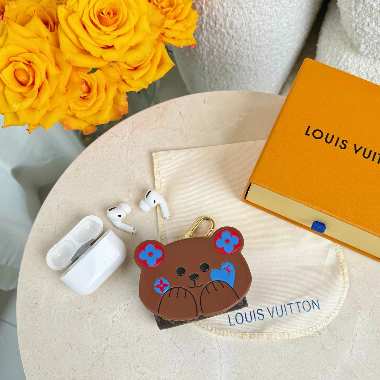 LV 27FW AKUCGHD 052 키링
