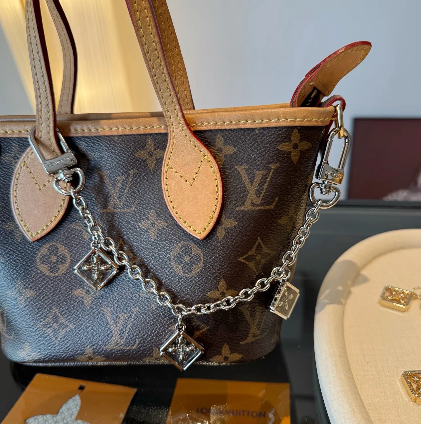 LV 27FW AKUCGHD 053 참 4