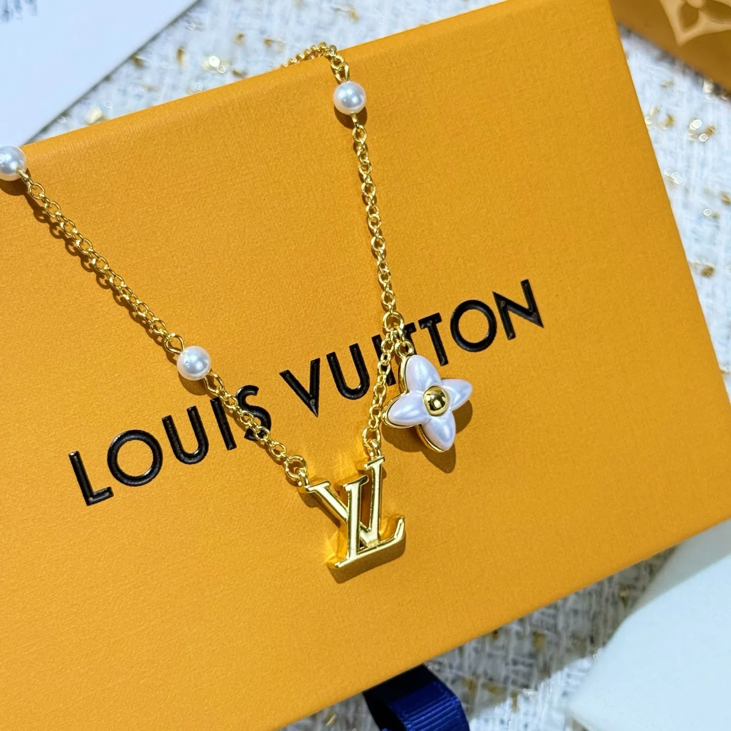 LV 27FW AKUCGHD 061 목걸이 3
