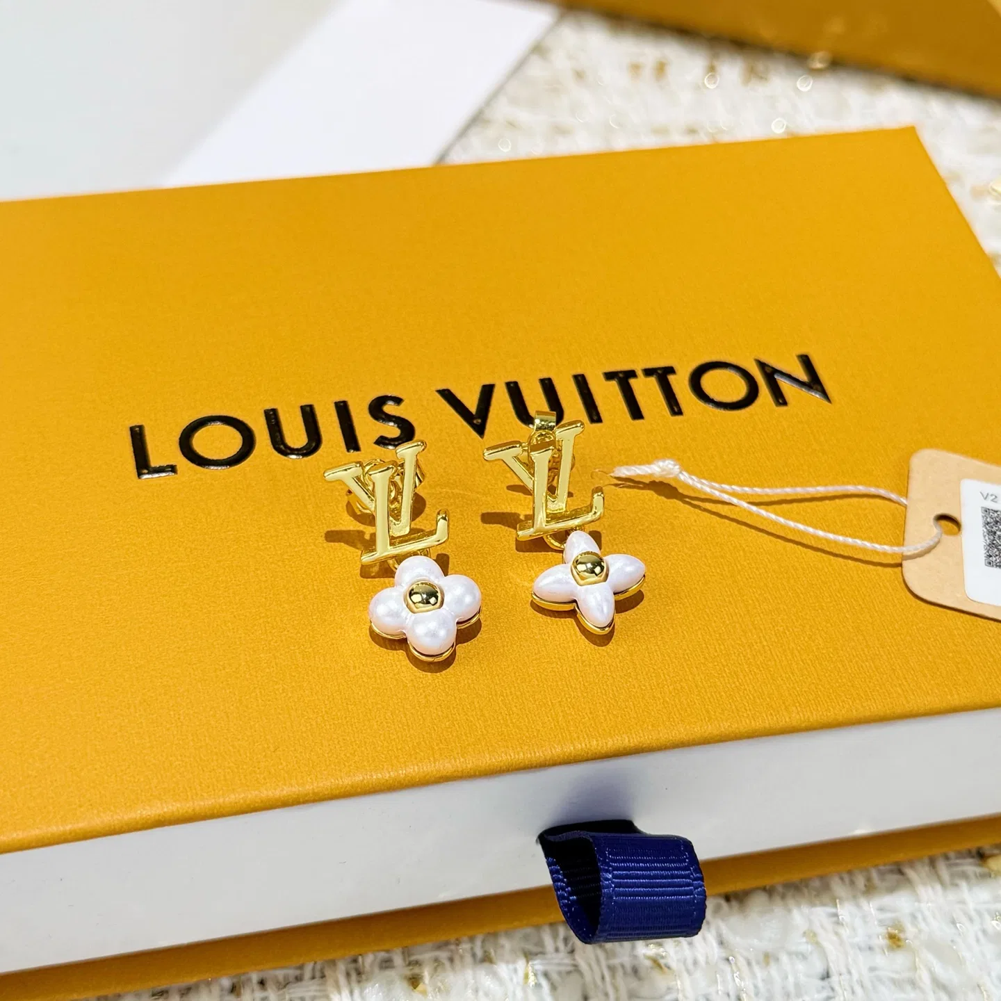 LV 27FW AKUCGHD 063 귀걸이