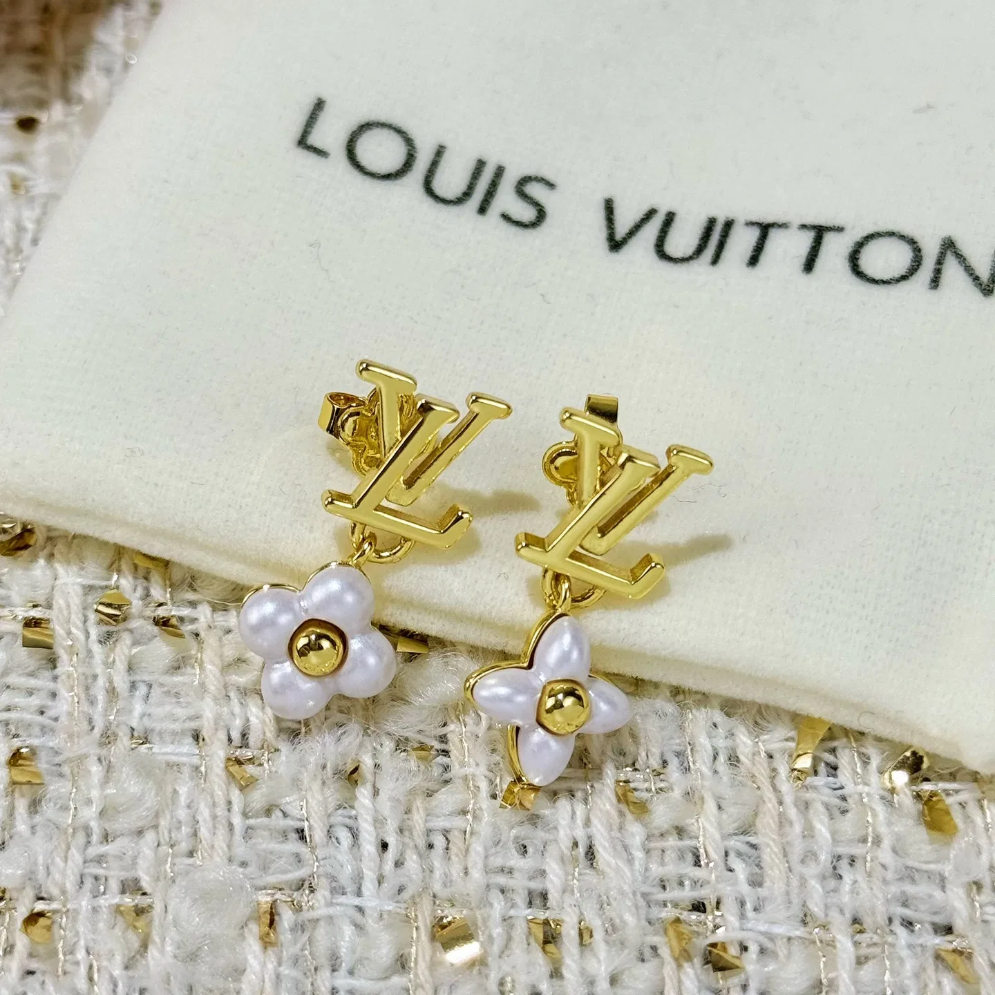 LV 27FW AKUCGHD 063 귀걸이 4