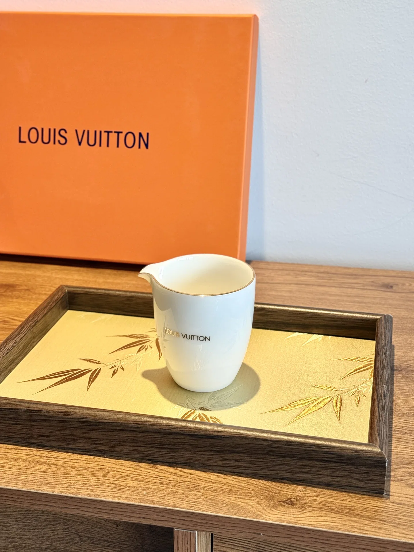 LV 27FW AKUCGHD 064 찻잔