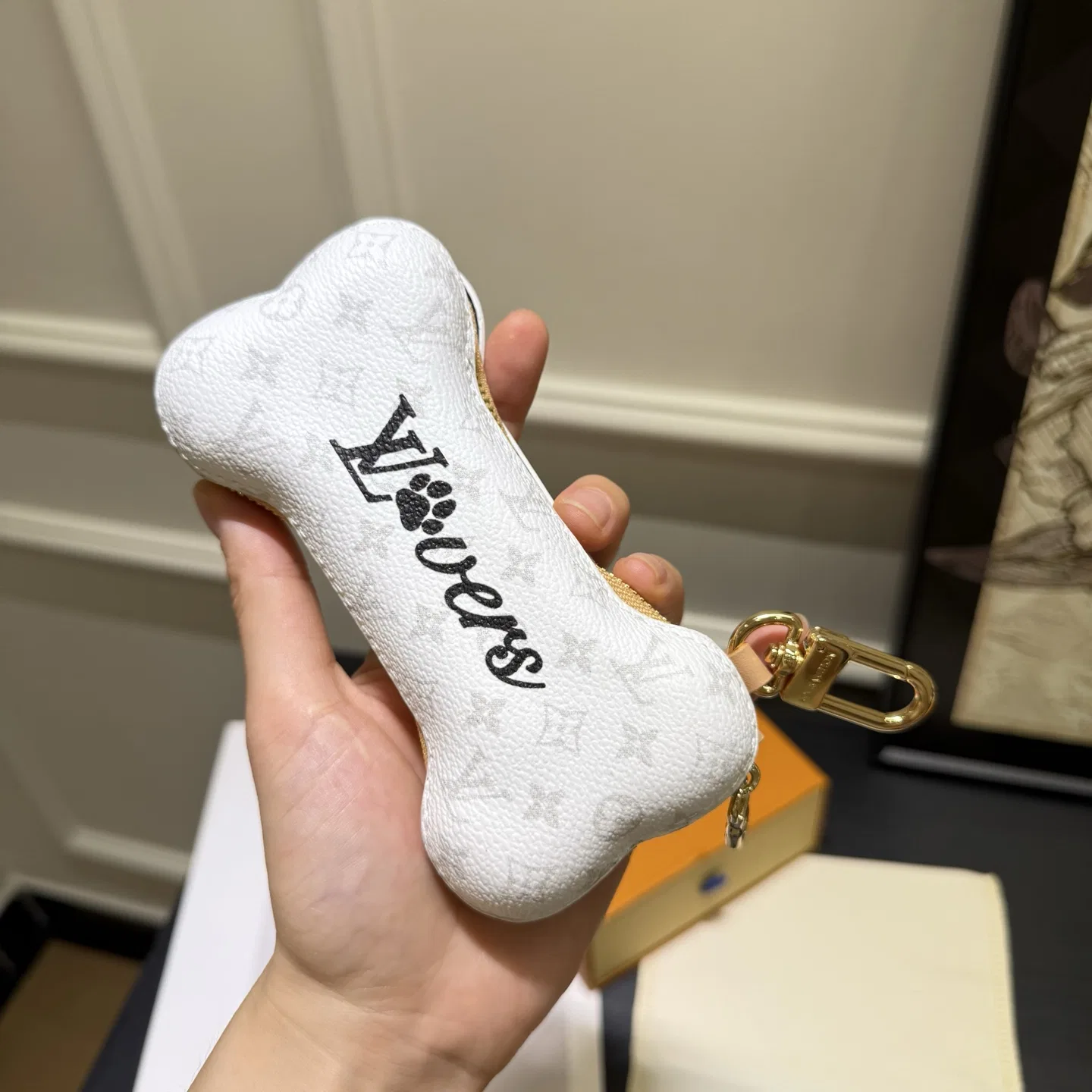 LV 27FW AKUCGHD 069 파우치 5