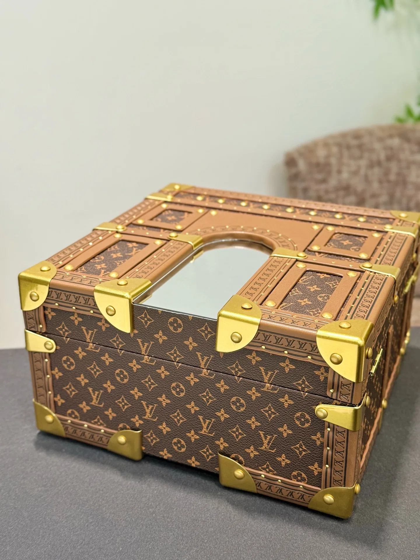 LV 27FW AKUCGHD 075 악세사리보관함 5