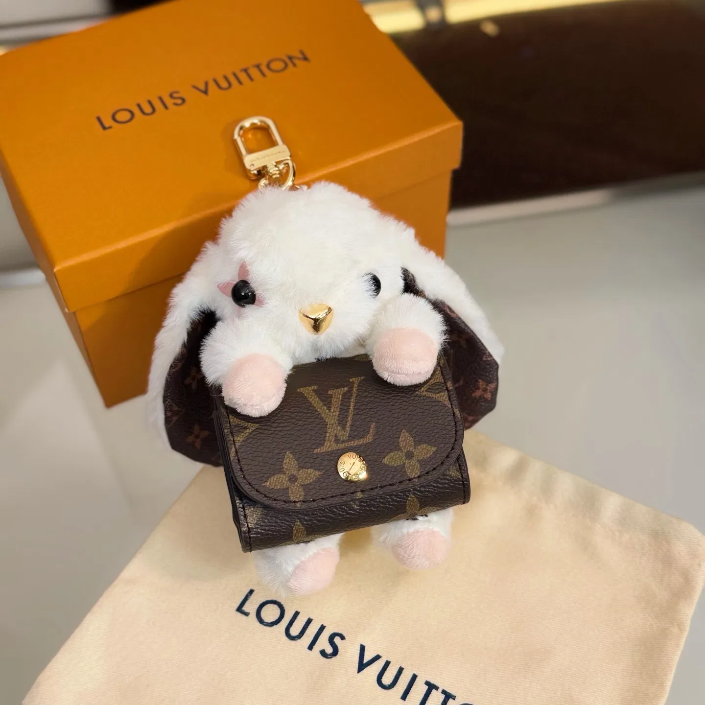 LV 27FW AKUCGHD 089 참 3