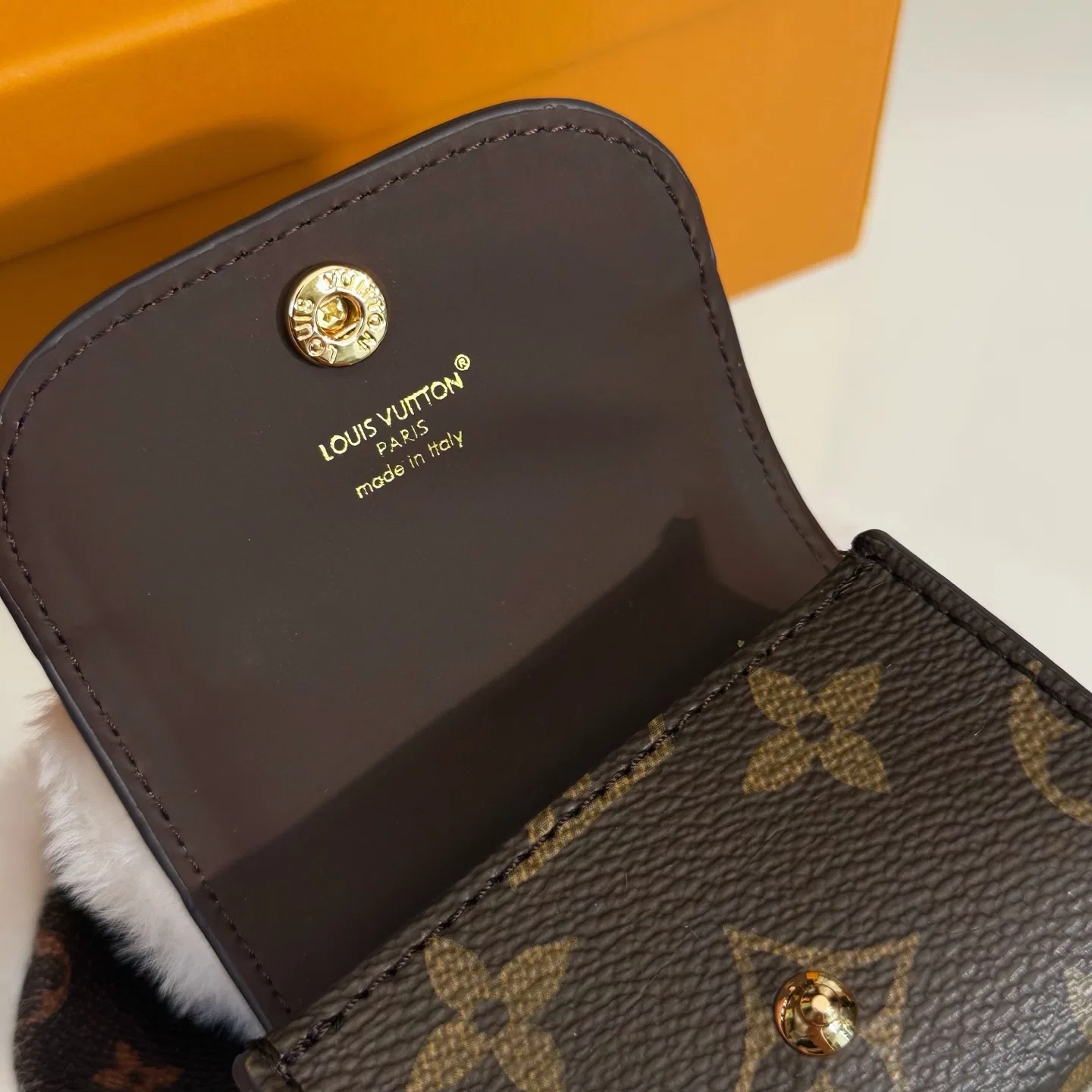 LV 27FW AKUCGHD 089 참 6