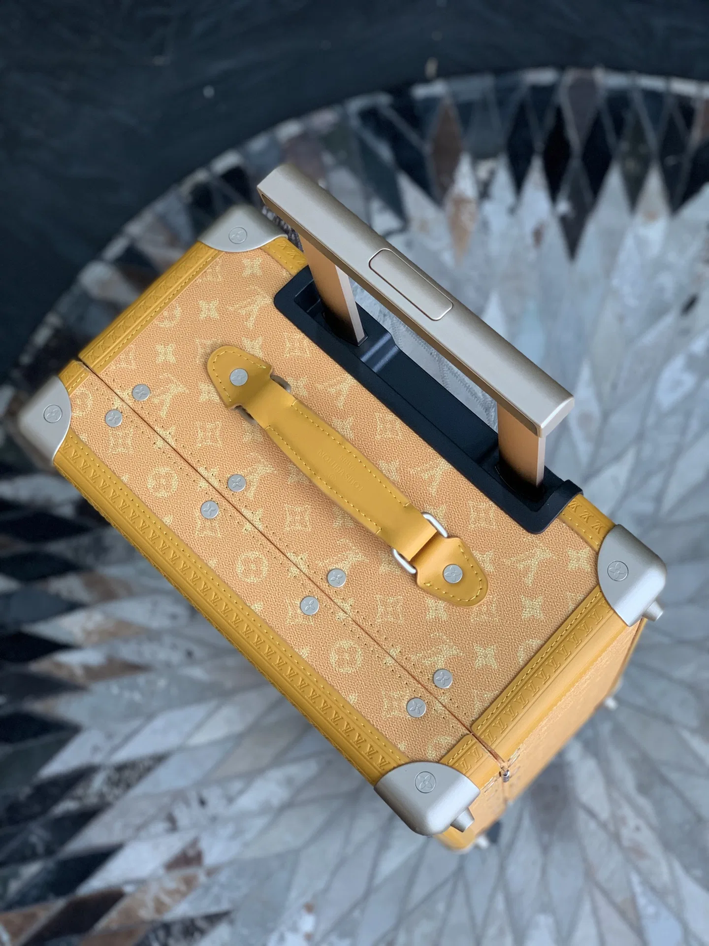 LV 27FW AKUCGHD 093 캐리어 5