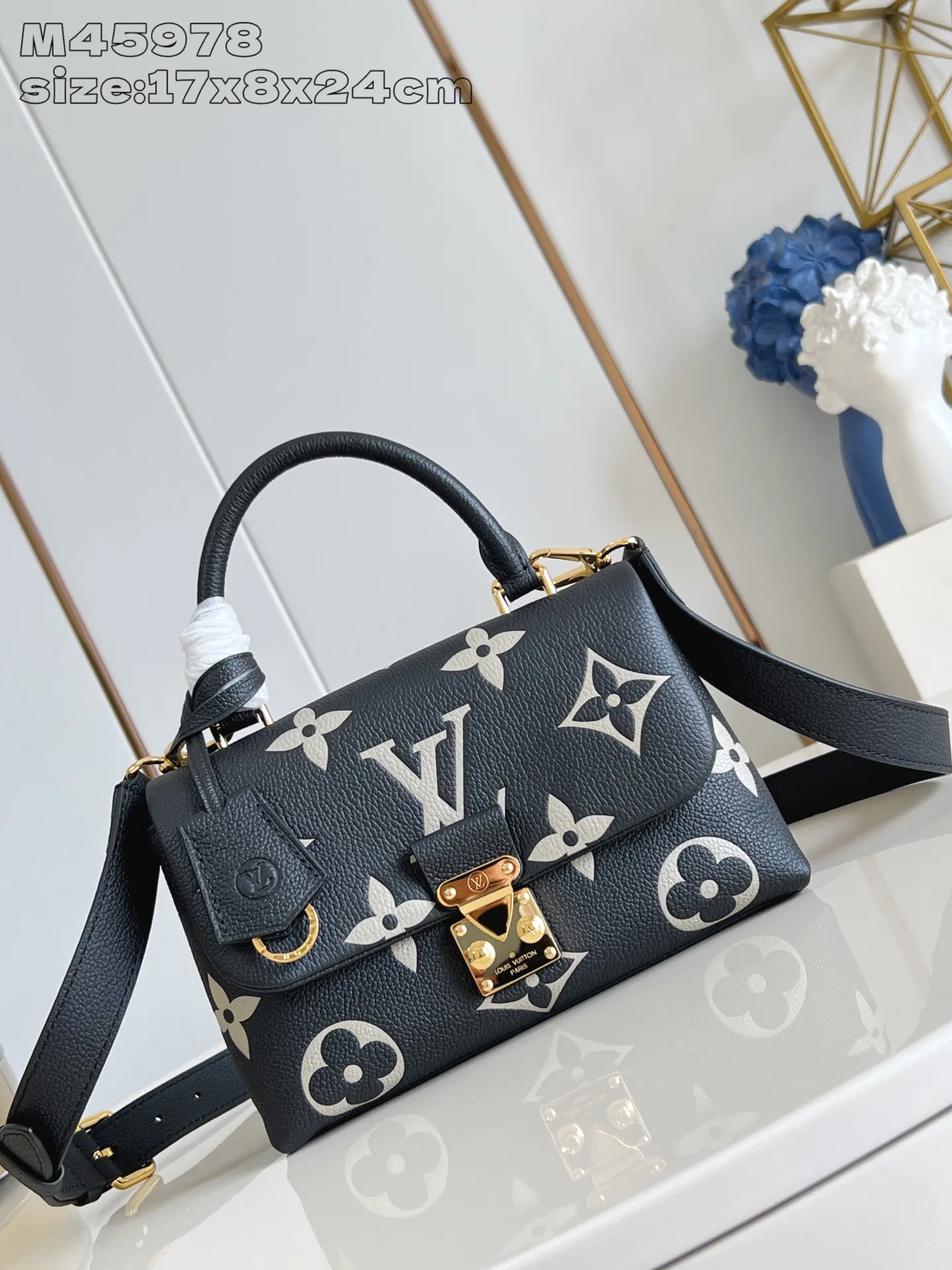 LV 27FW EJMGZXH 002 숄더백