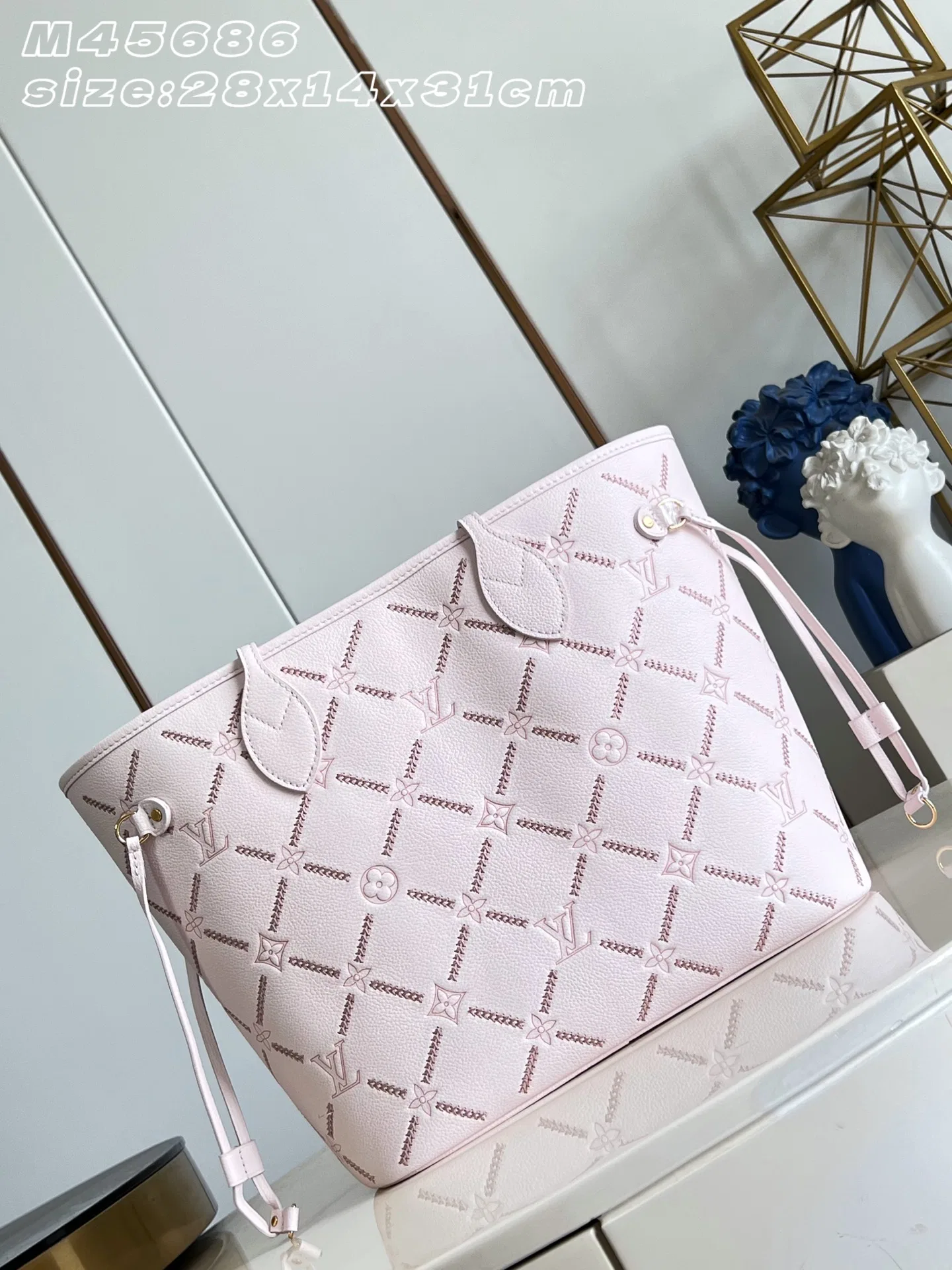 LV 27FW EJMGZXH 007 토트백 6