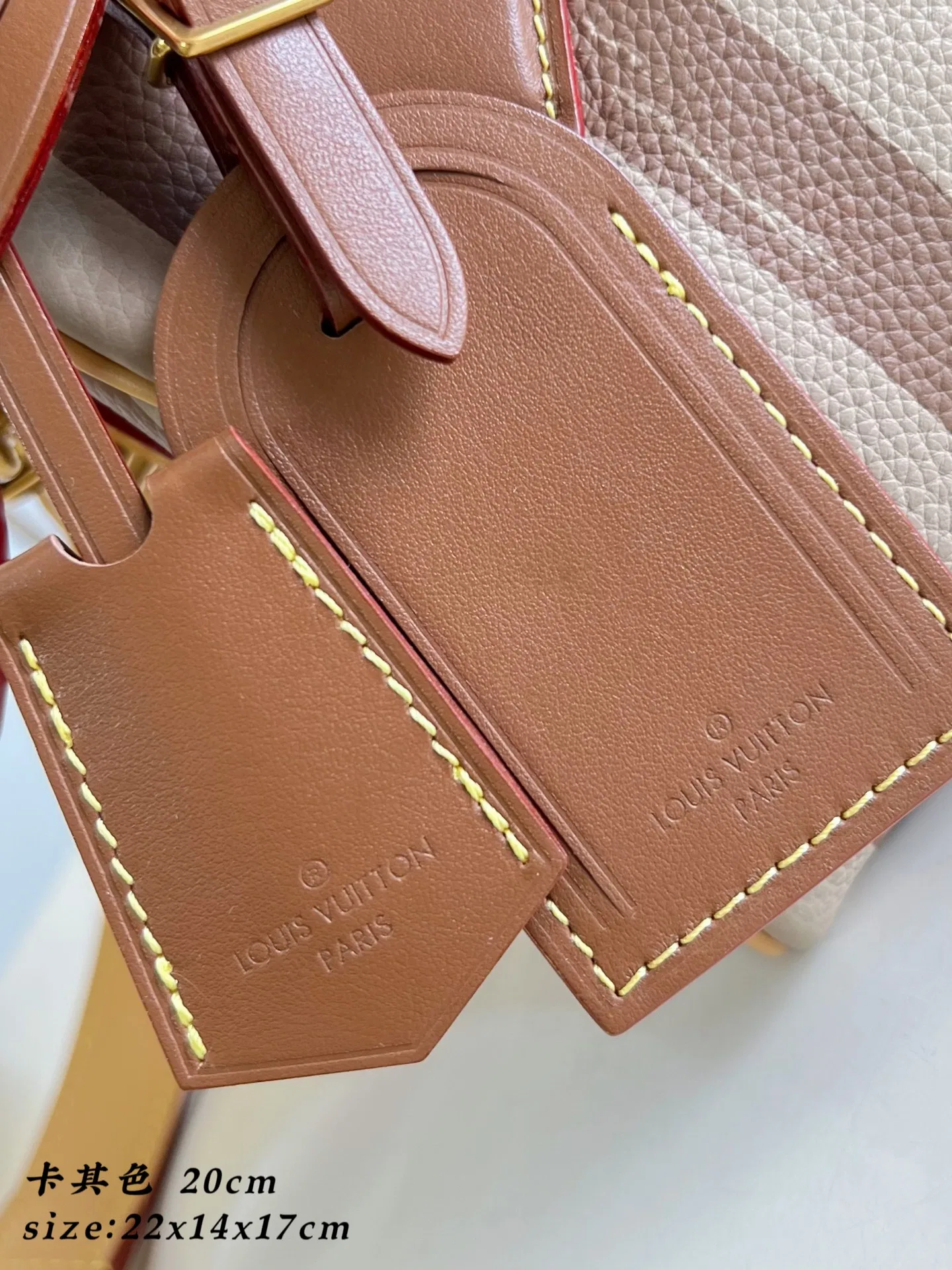 LV 27FW EJMGZXH 010 토트백 4