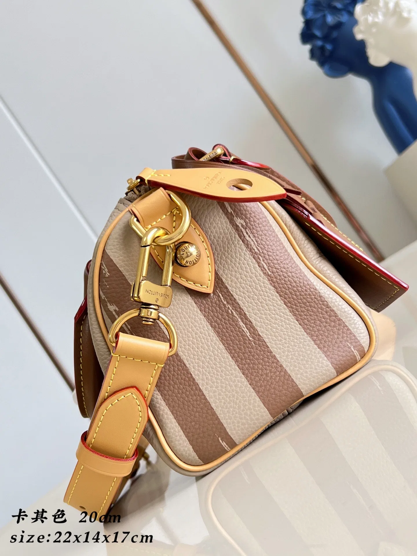LV 27FW EJMGZXH 010 토트백 5