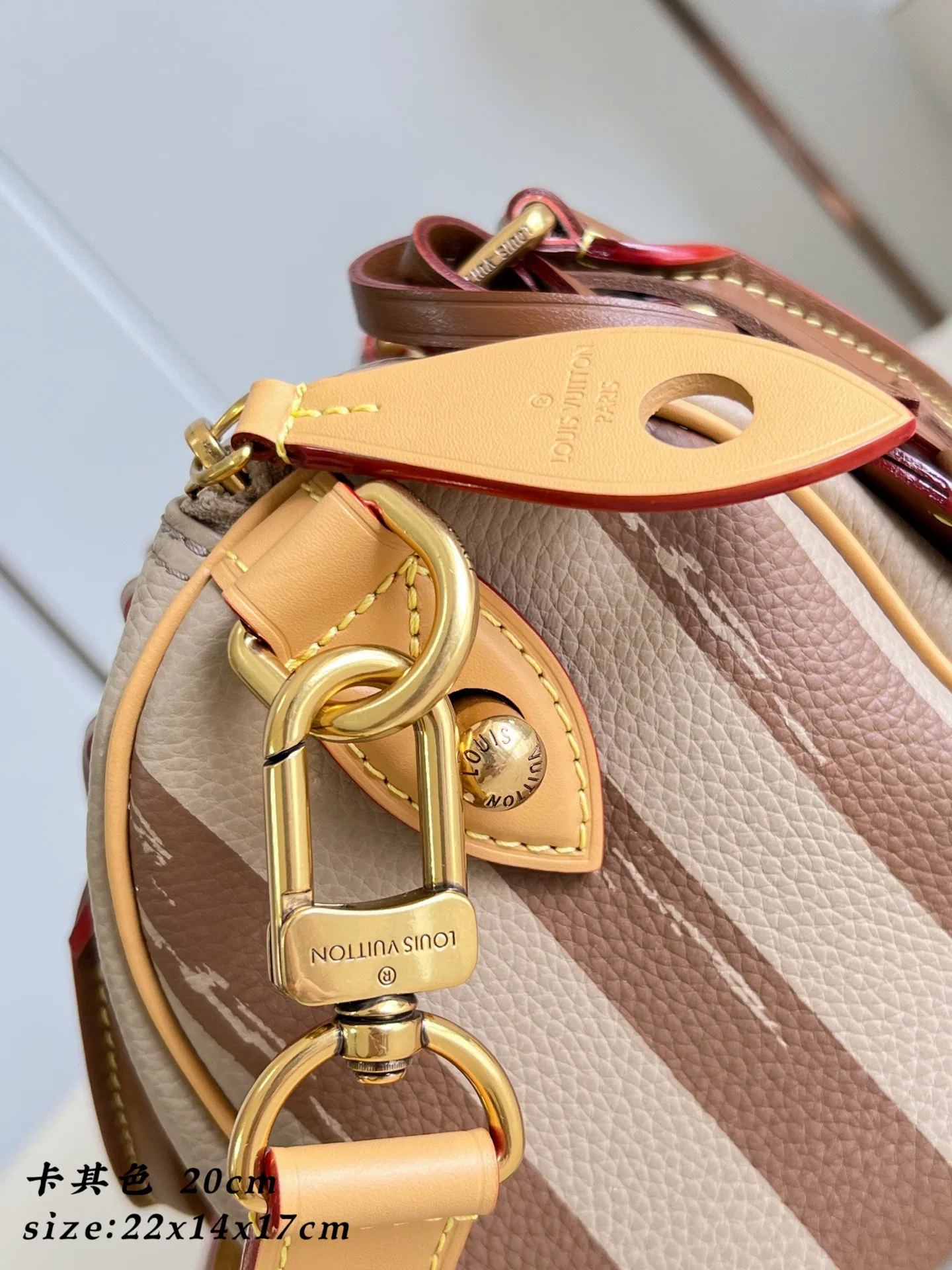 LV 27FW EJMGZXH 010 토트백 6