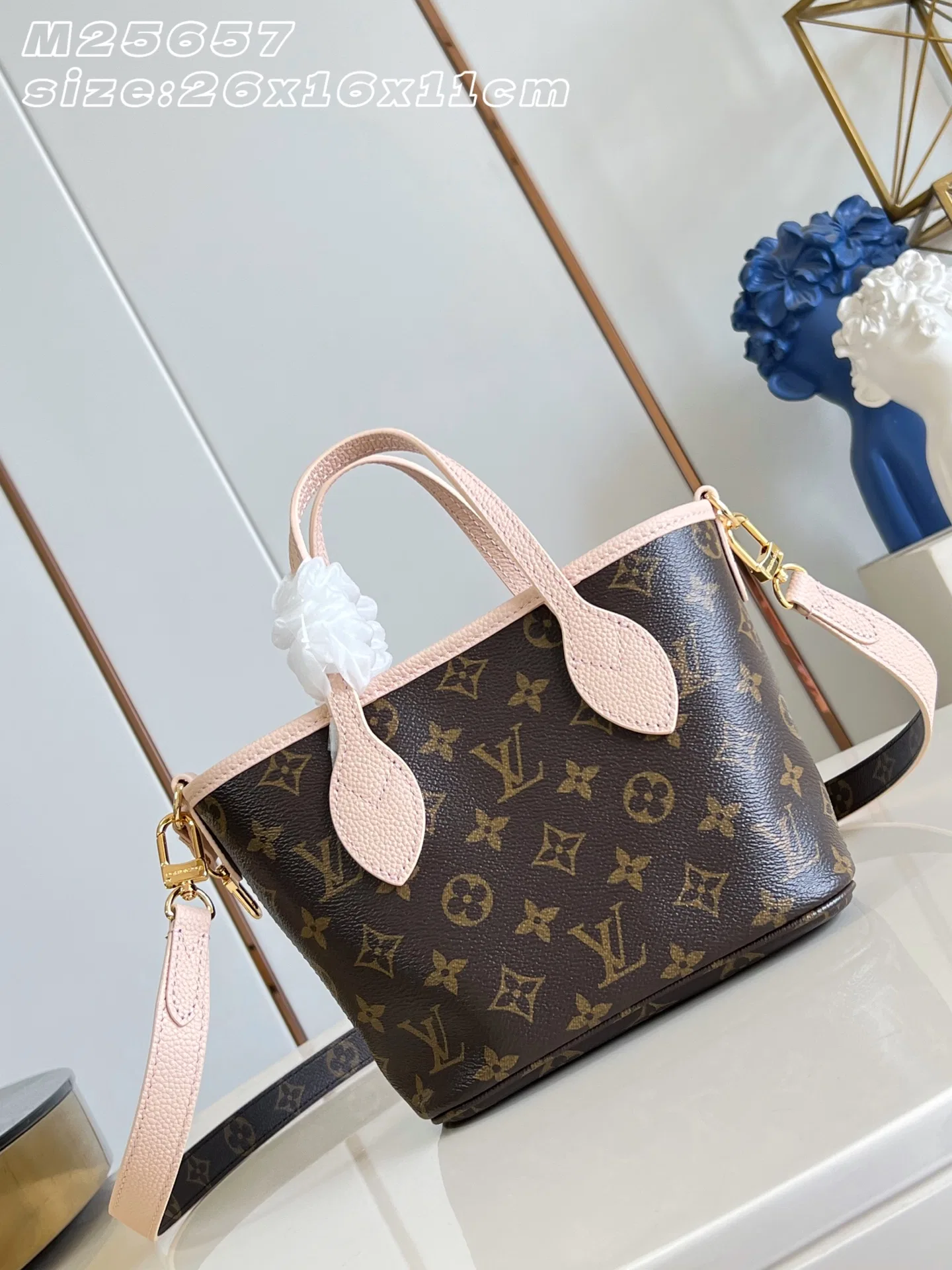 LV 27FW EJMGZXH 011 숄더백 3
