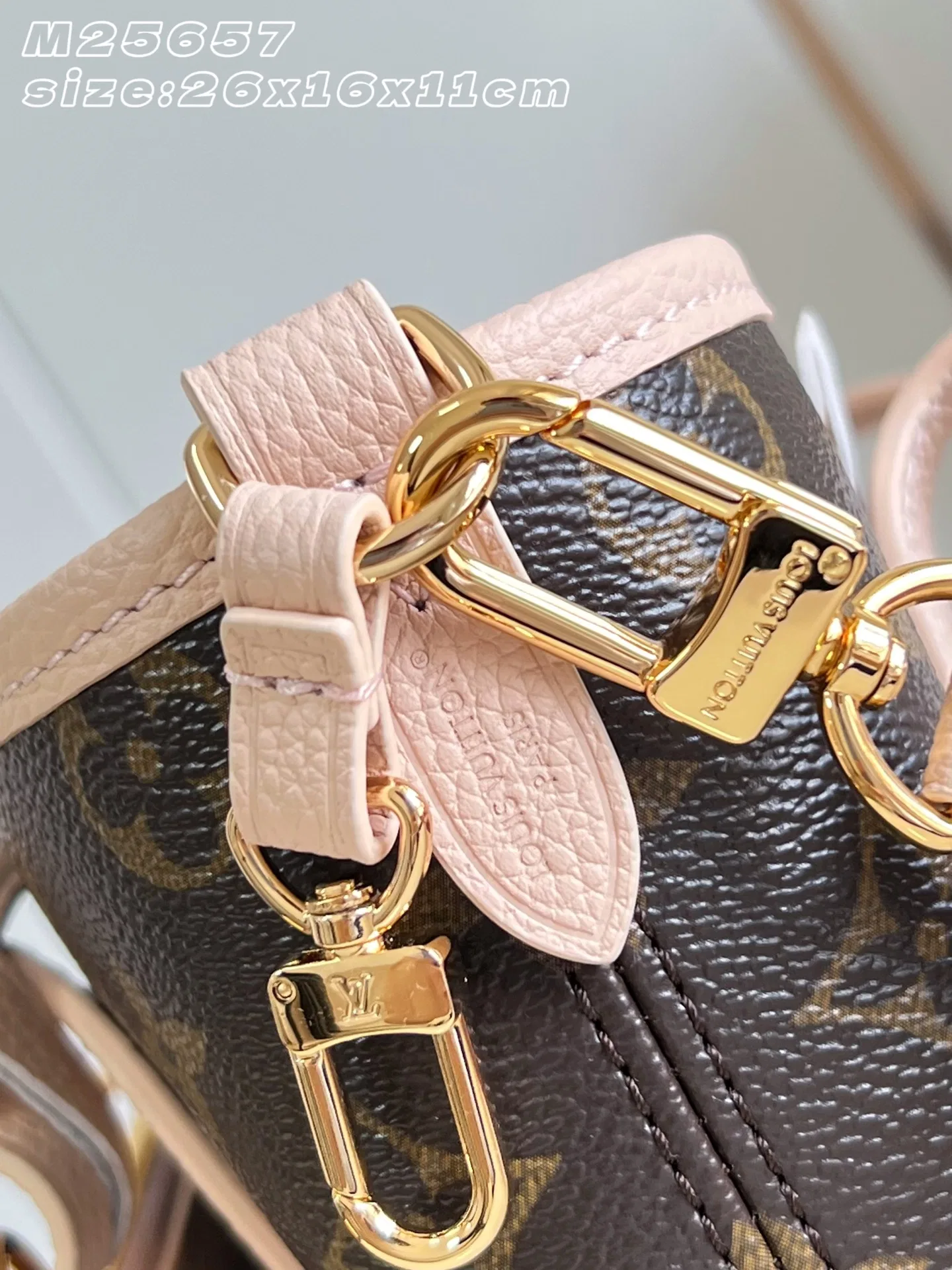 LV 27FW EJMGZXH 011 숄더백 5