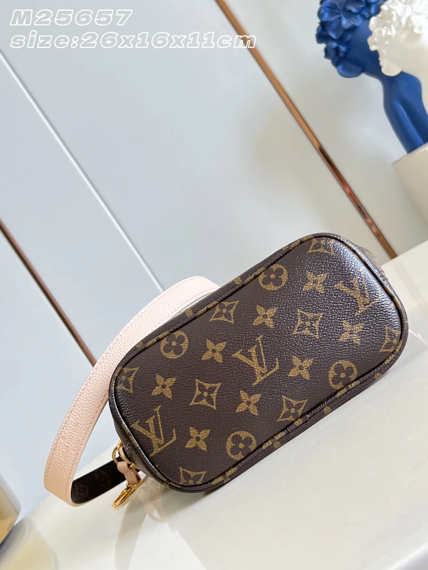 LV 27FW EJMGZXH 011 숄더백 6