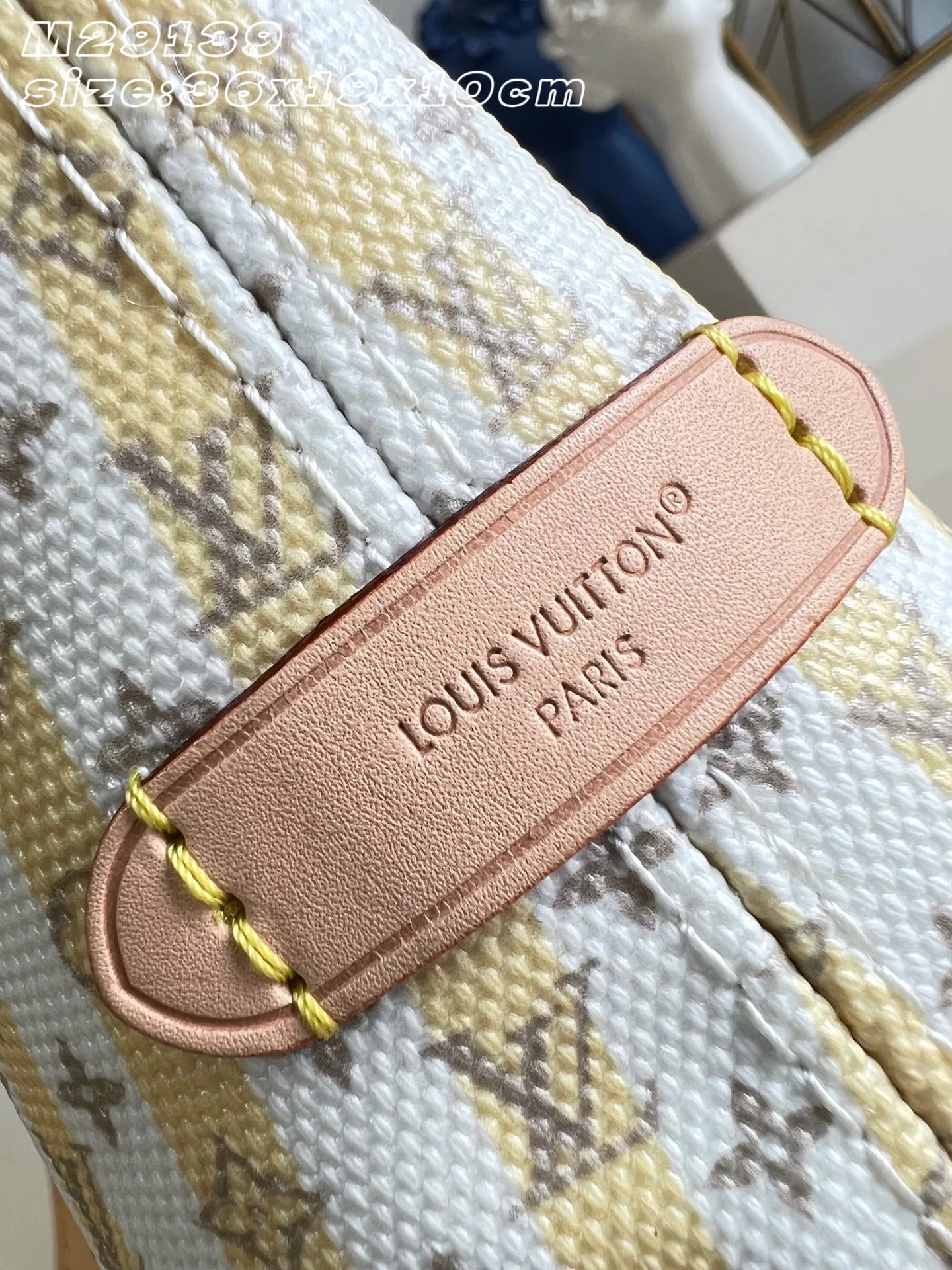 LV 27FW EJMGZXH 025 토트백 4