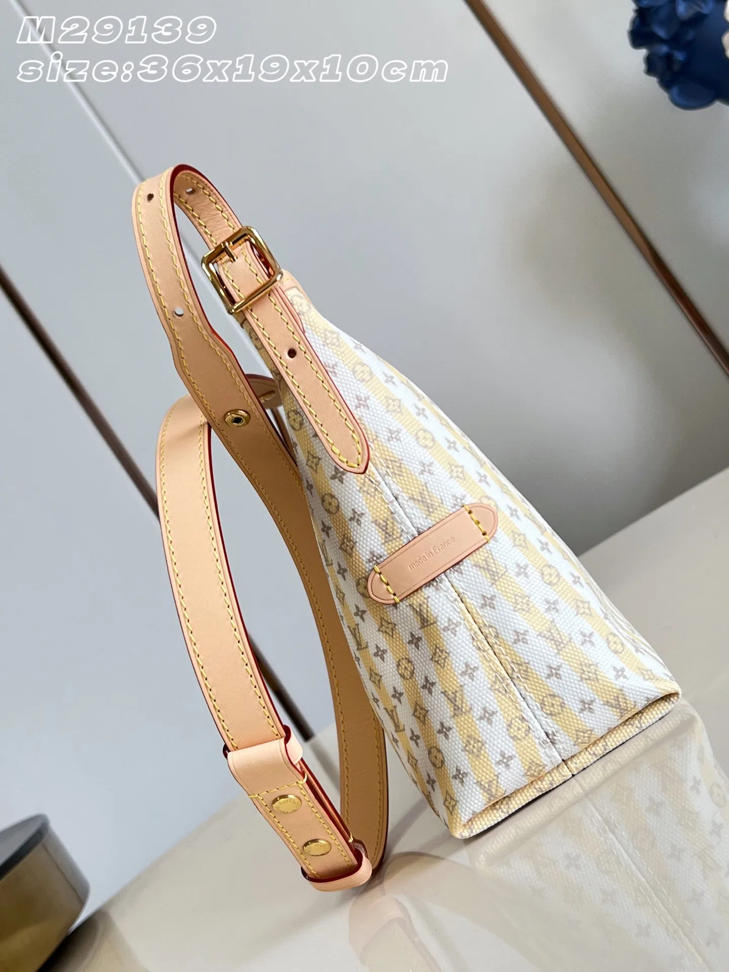 LV 27FW EJMGZXH 025 토트백 6