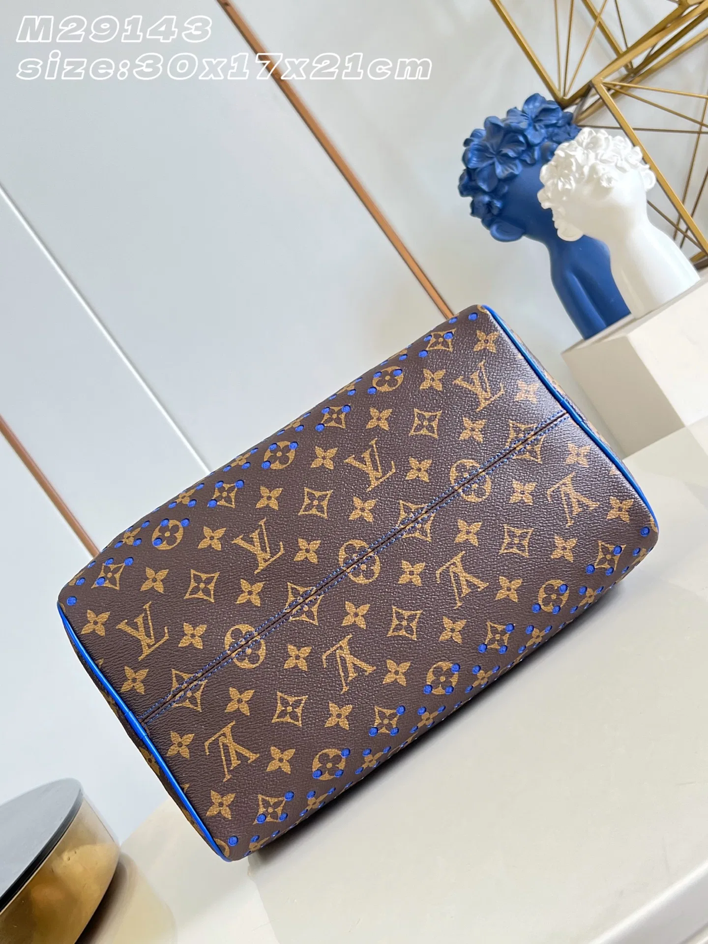 LV 27FW EJMGZXH 029 토트백 3