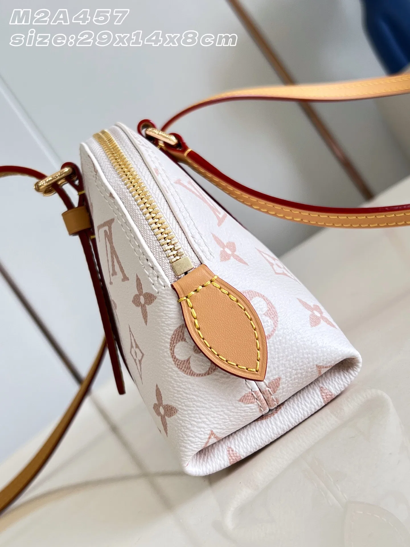 LV 27FW EJMGZXH 030 미니숄더백 3