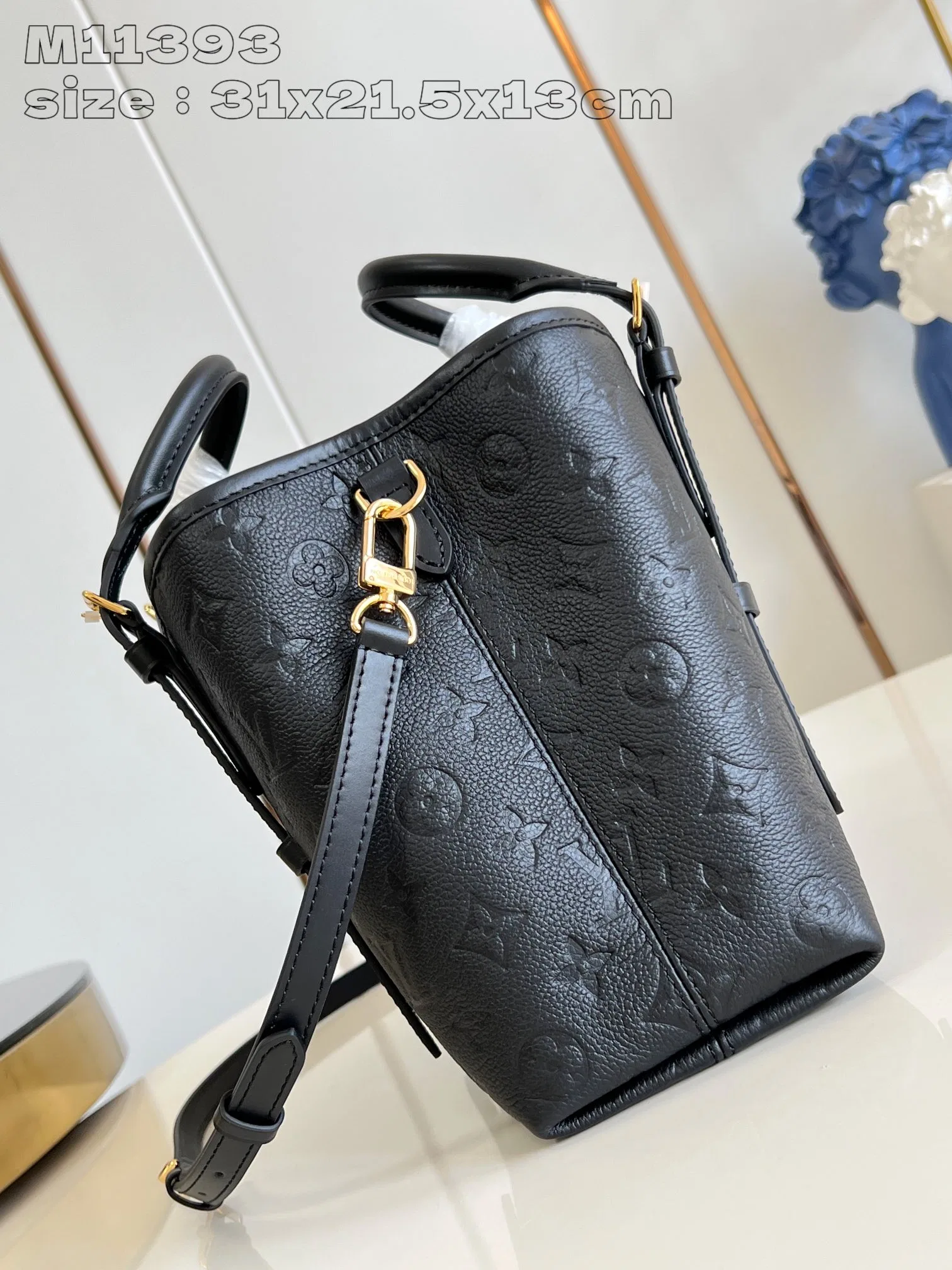 LV 27FW EJMGZXH 037 토트백 3
