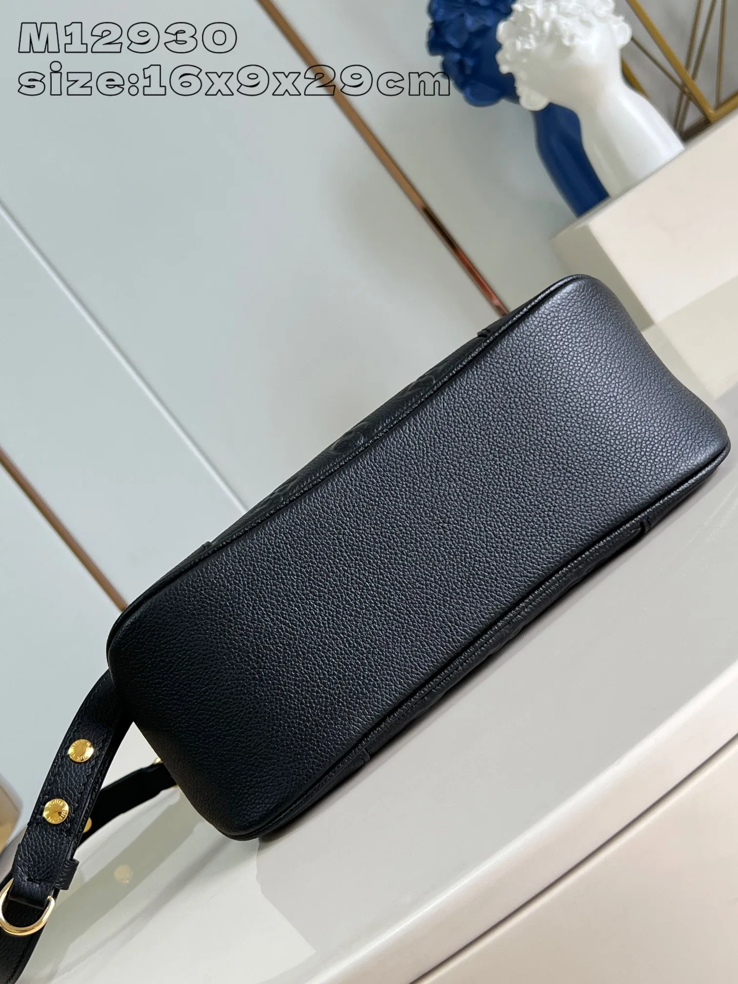 LV 27FW EJMGZXH 039 숄더백 5